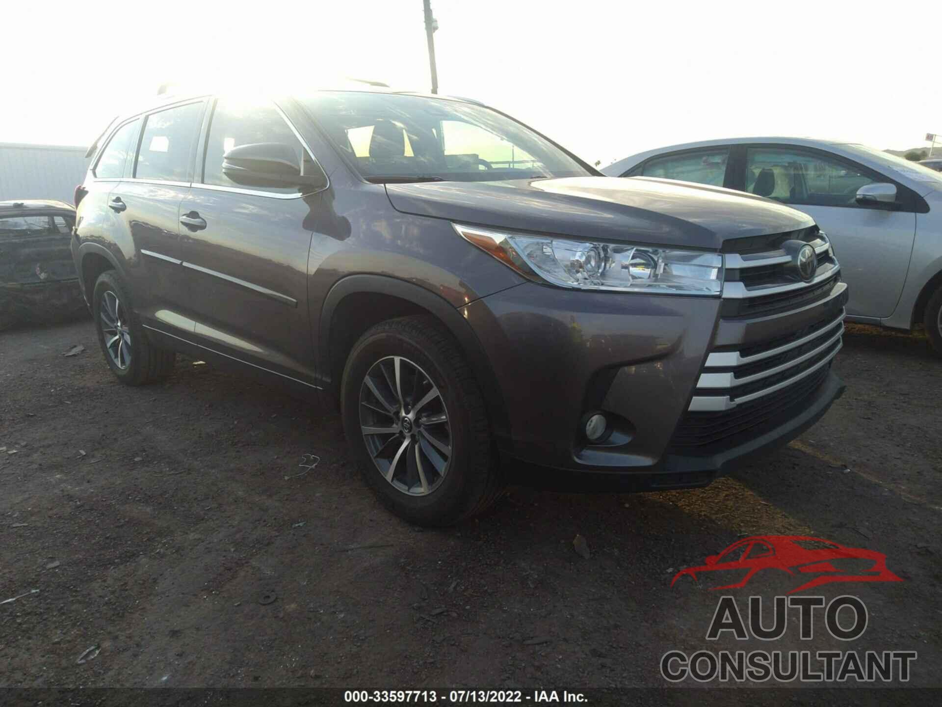 TOYOTA HIGHLANDER 2017 - 5TDKZRFH1HS514335