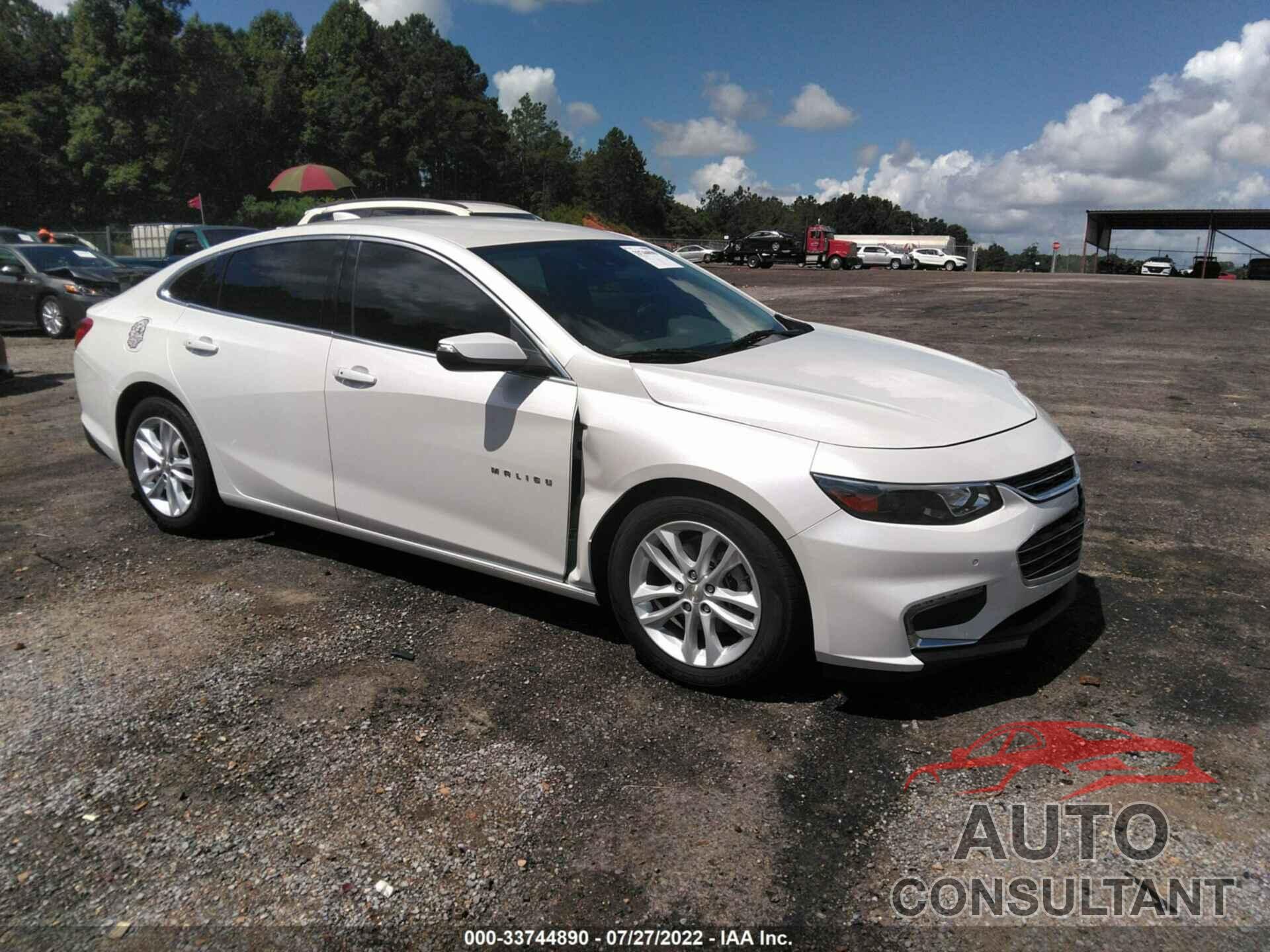 CHEVROLET MALIBU 2016 - 1G1ZE5ST7GF330585