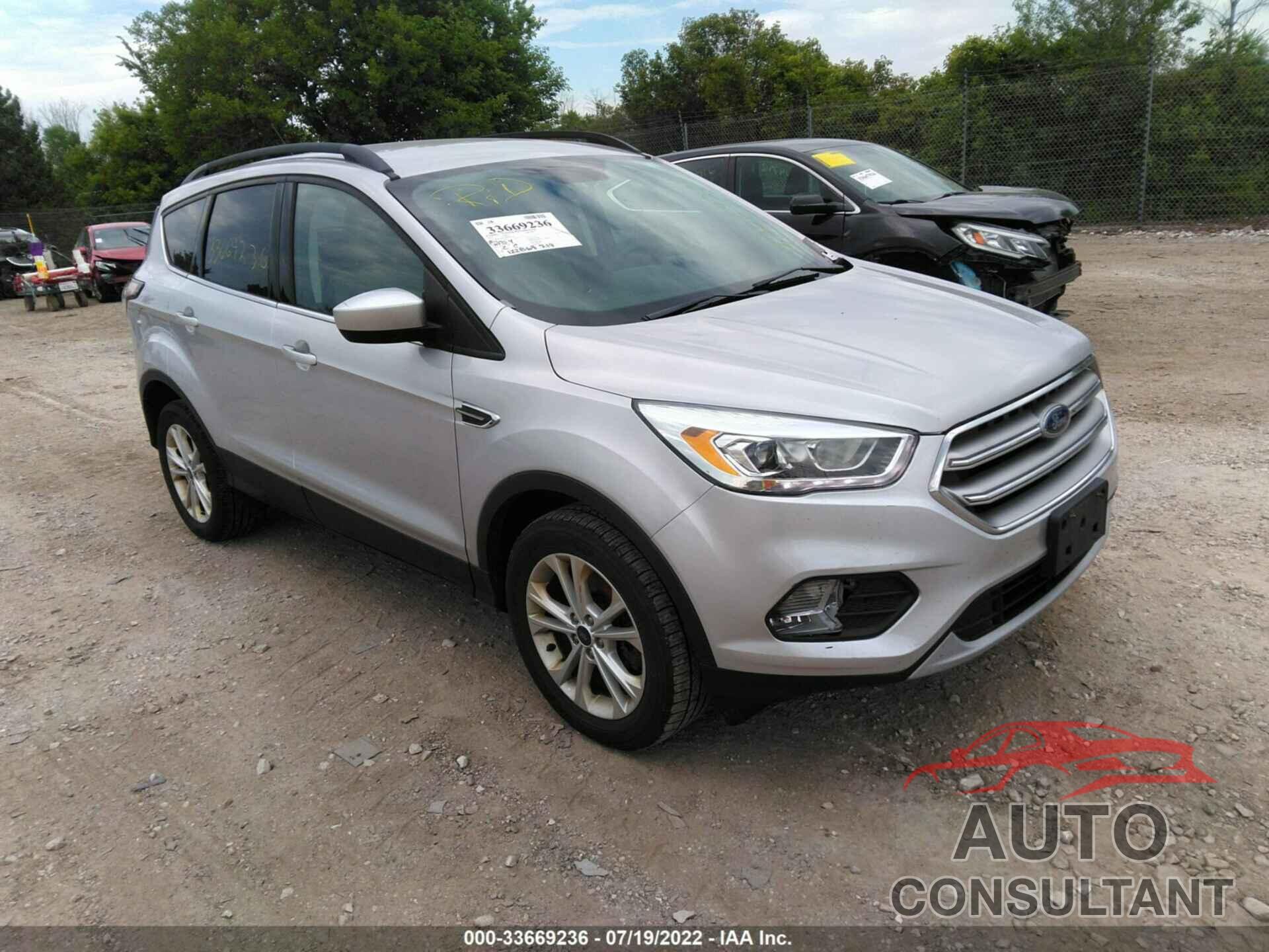 FORD ESCAPE 2017 - 1FMCU9GD5HUB05700