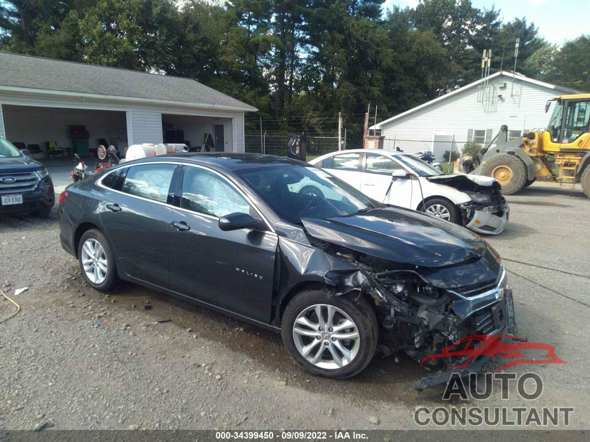 CHEVROLET MALIBU 2018 - 1G1ZD5ST8JF117428