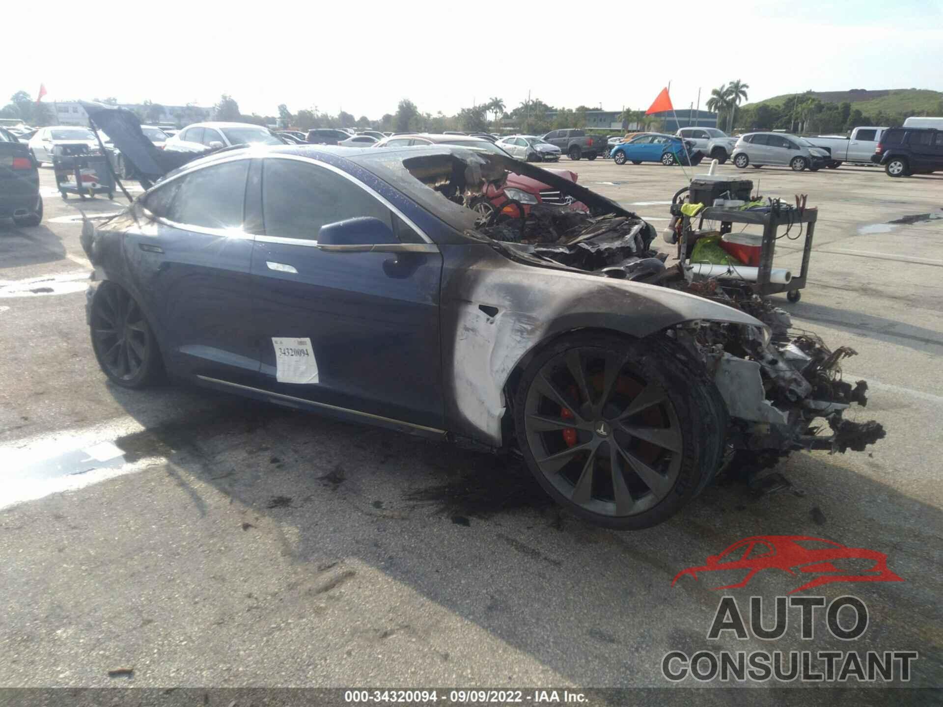 TESLA MODEL S 2020 - 5YJSA1E46LF400397