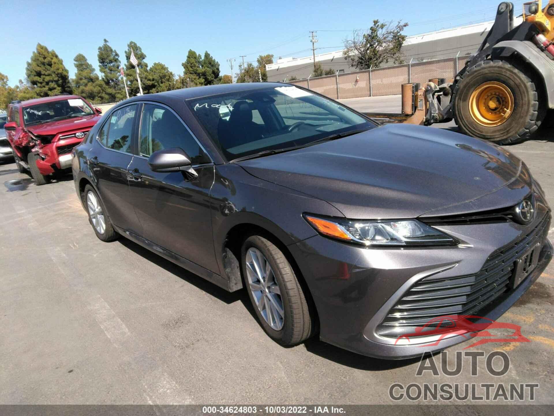 TOYOTA CAMRY 2021 - 4T1C11AK2MU591409