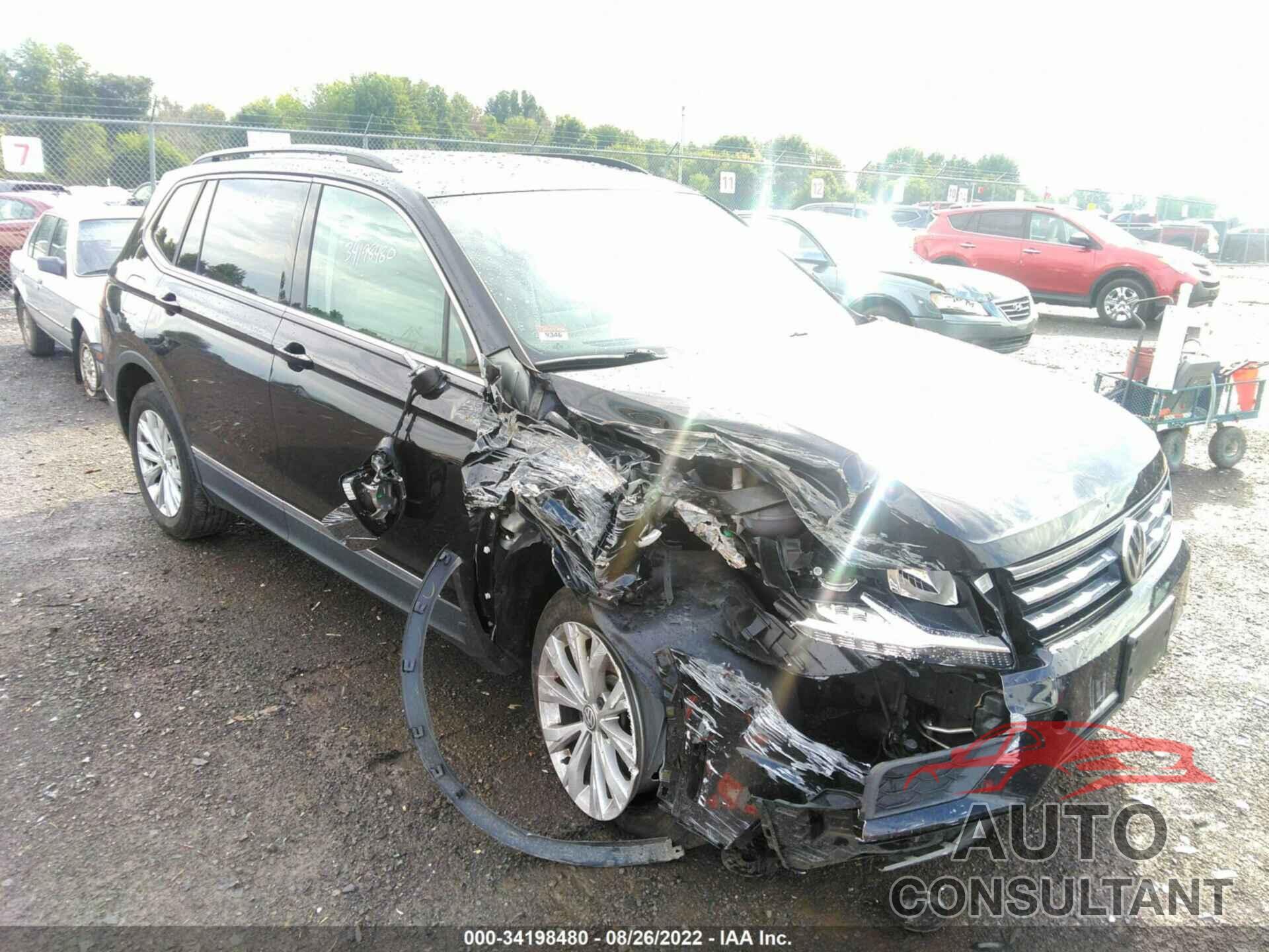 VOLKSWAGEN TIGUAN 2018 - 3VV2B7AXXJM075215