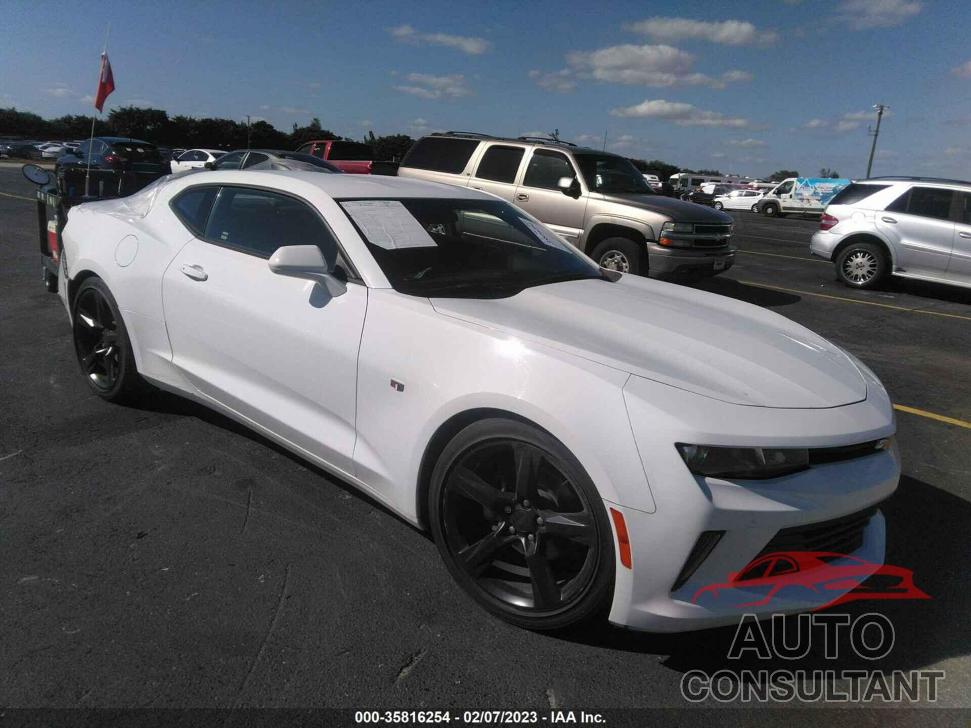 CHEVROLET CAMARO 2018 - 1G1FB1RX0J0156320