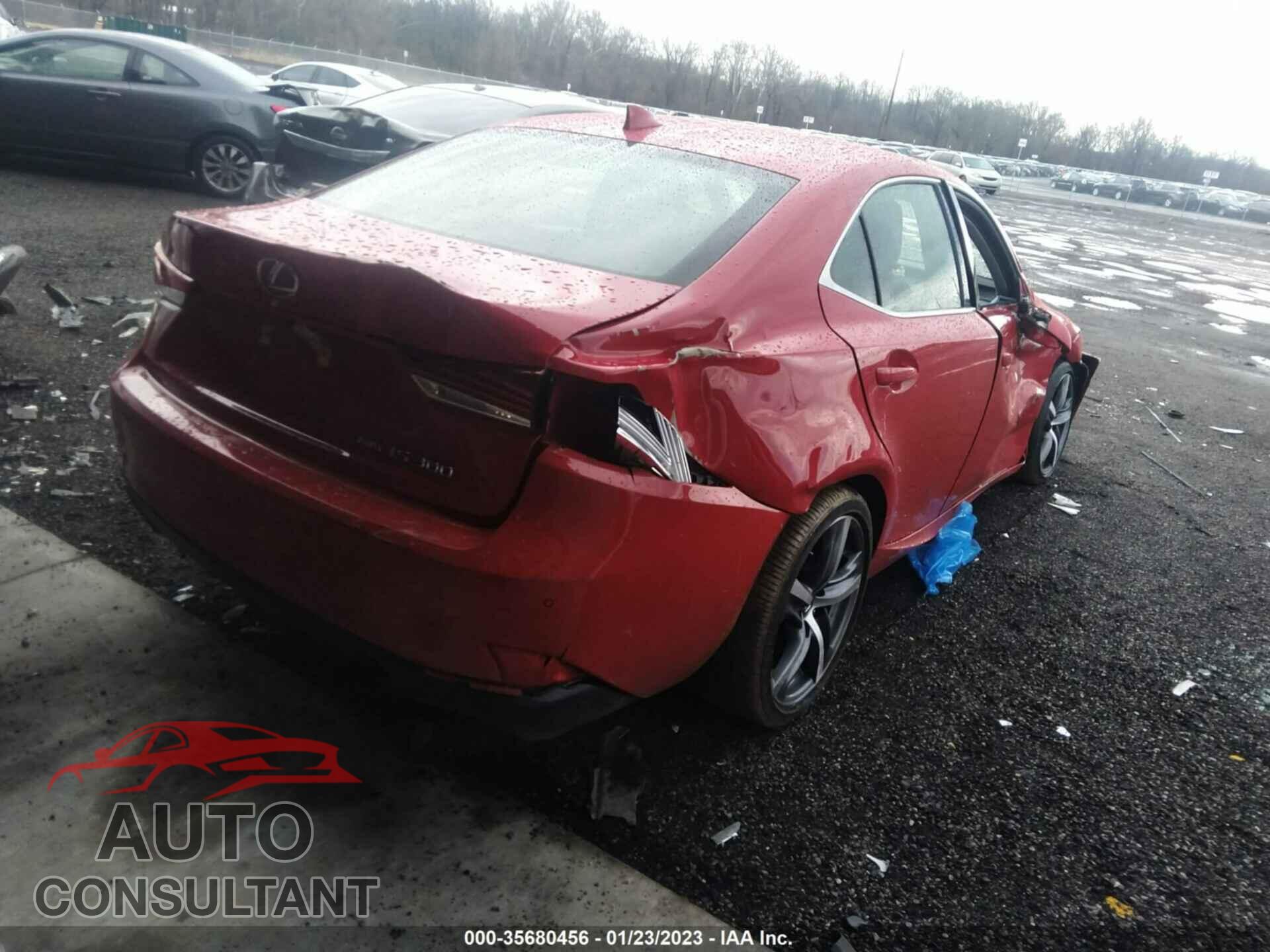 LEXUS IS 2018 - JTHC81D21J5026875