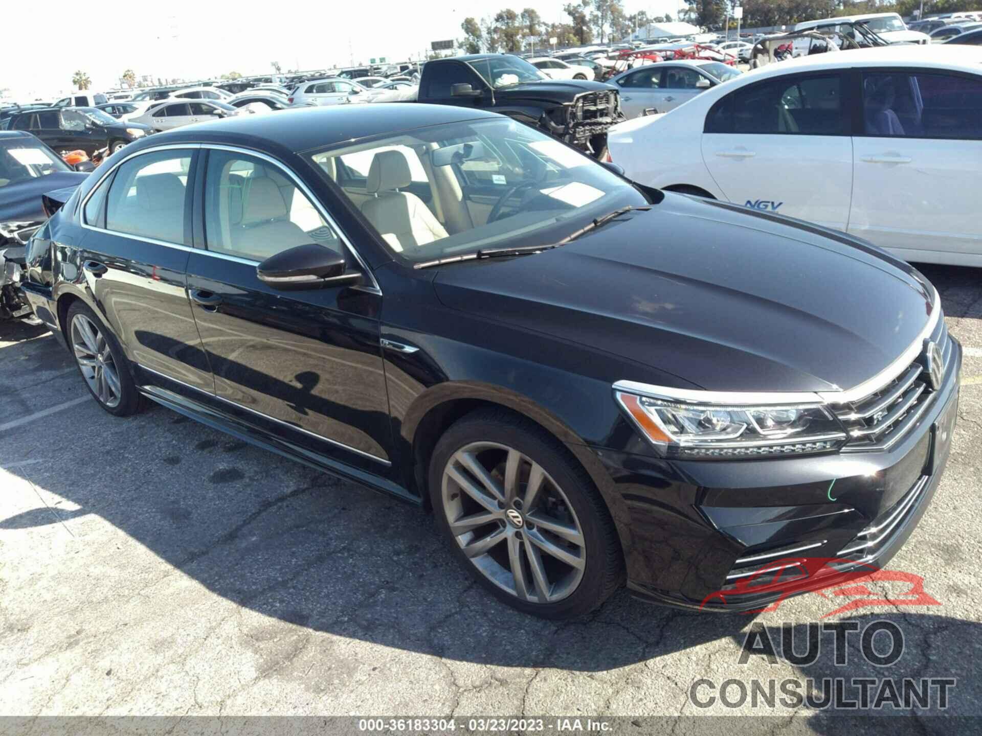 VOLKSWAGEN PASSAT 2017 - 1VWDT7A32HC048469