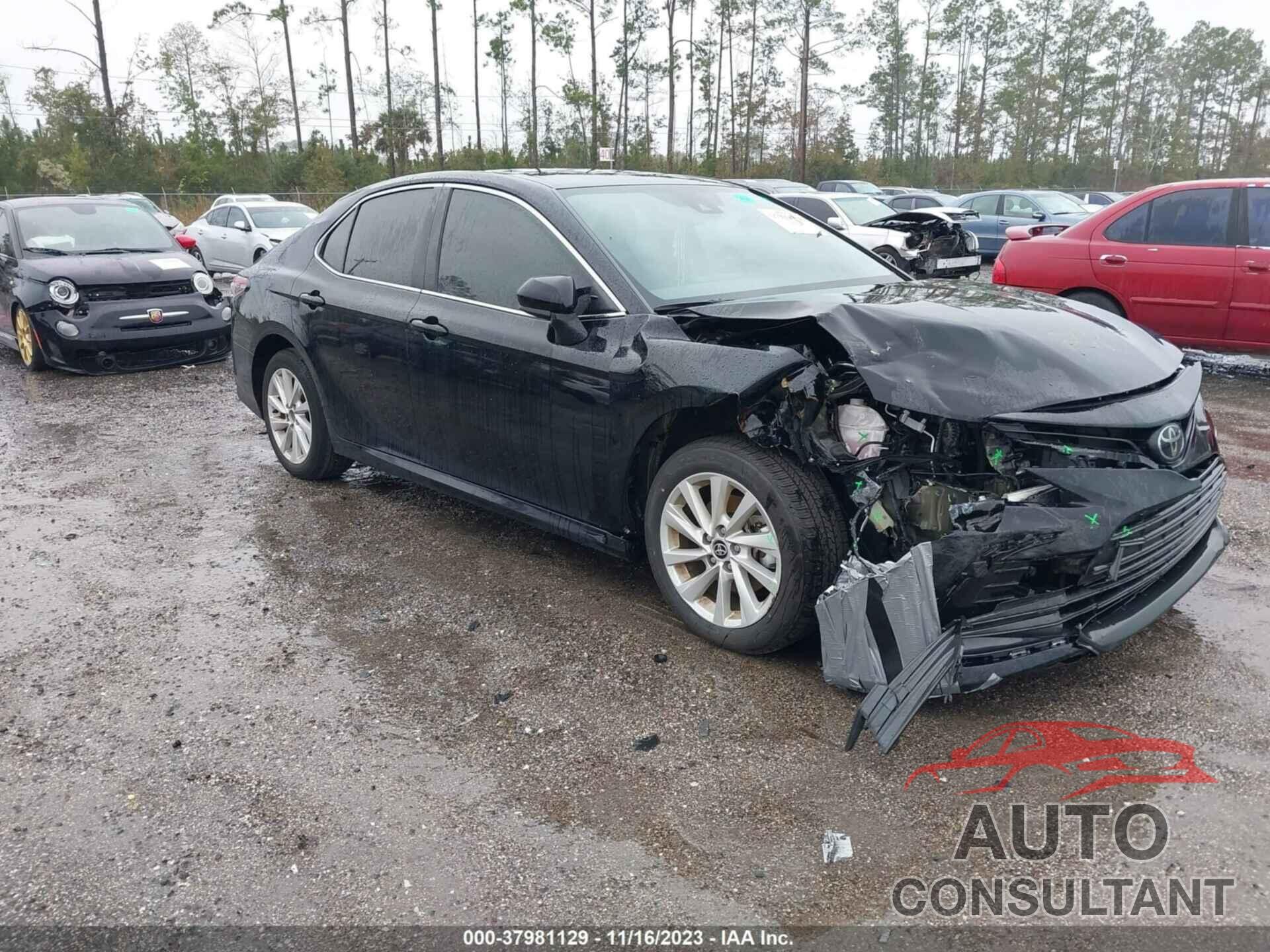 TOYOTA CAMRY 2022 - 4T1C11AK2NU681001