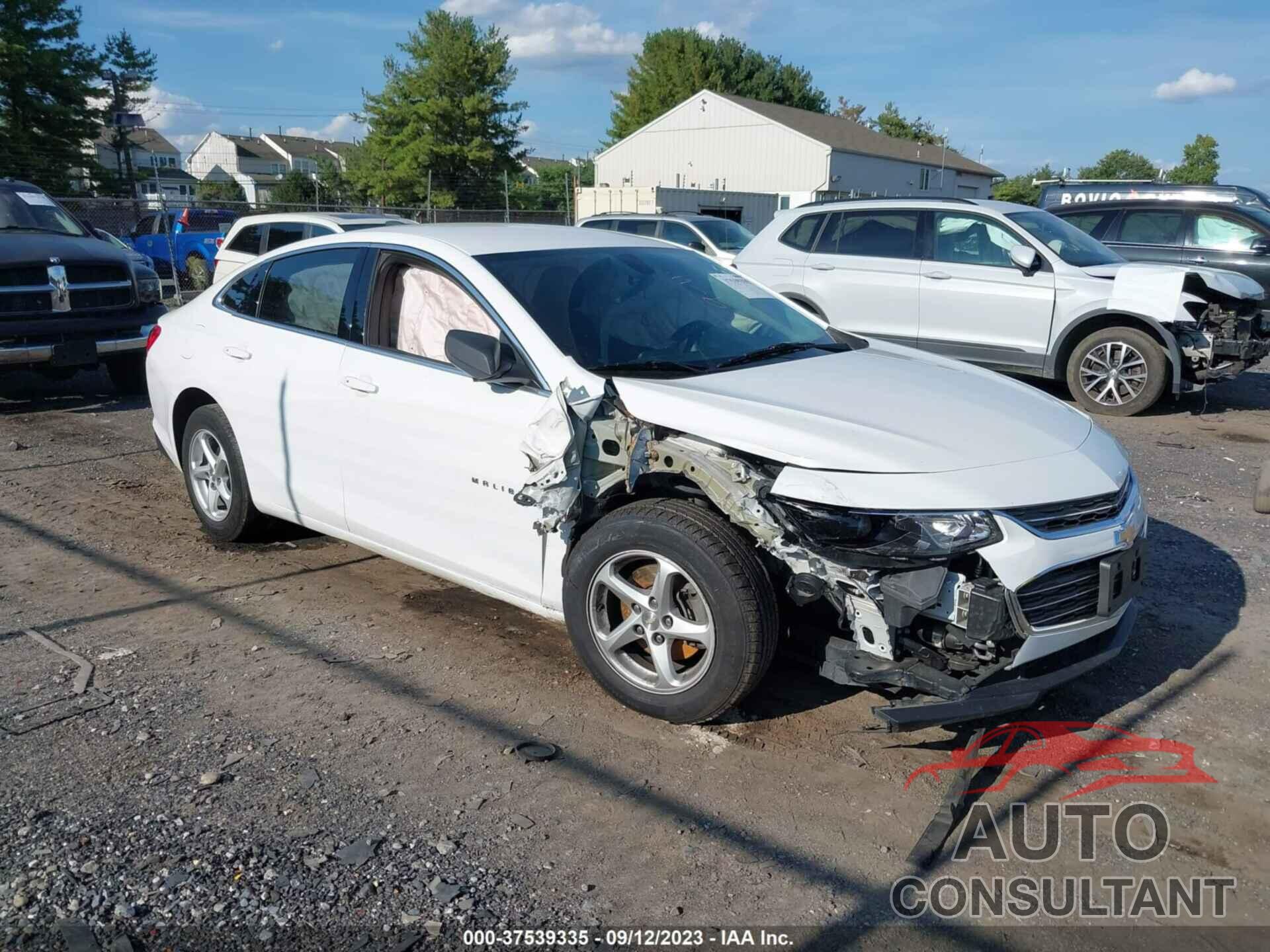 CHEVROLET MALIBU 2018 - 1G1ZB5ST7JF263051