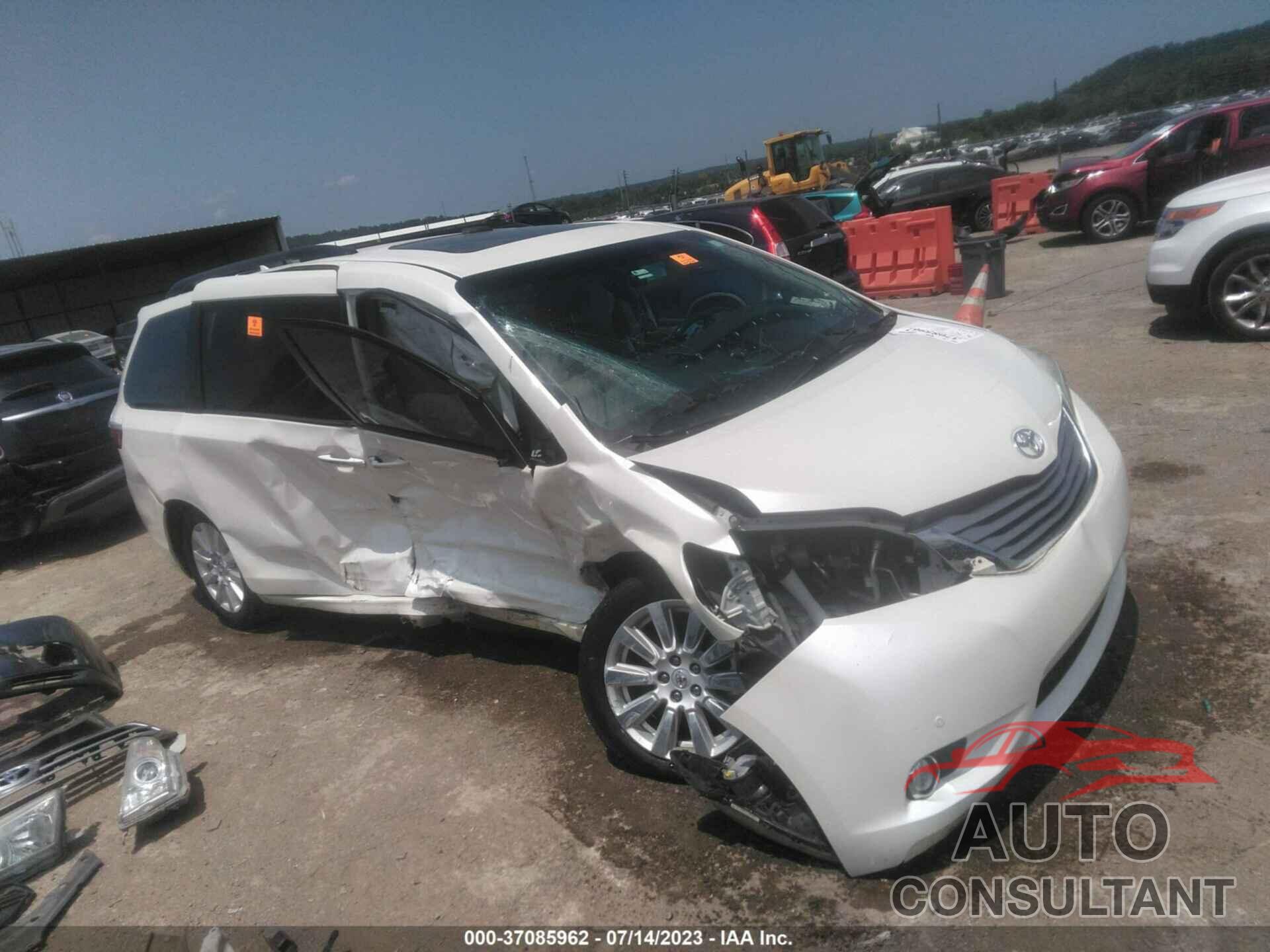 TOYOTA SIENNA 2017 - 5TDYZ3DC4HS892616