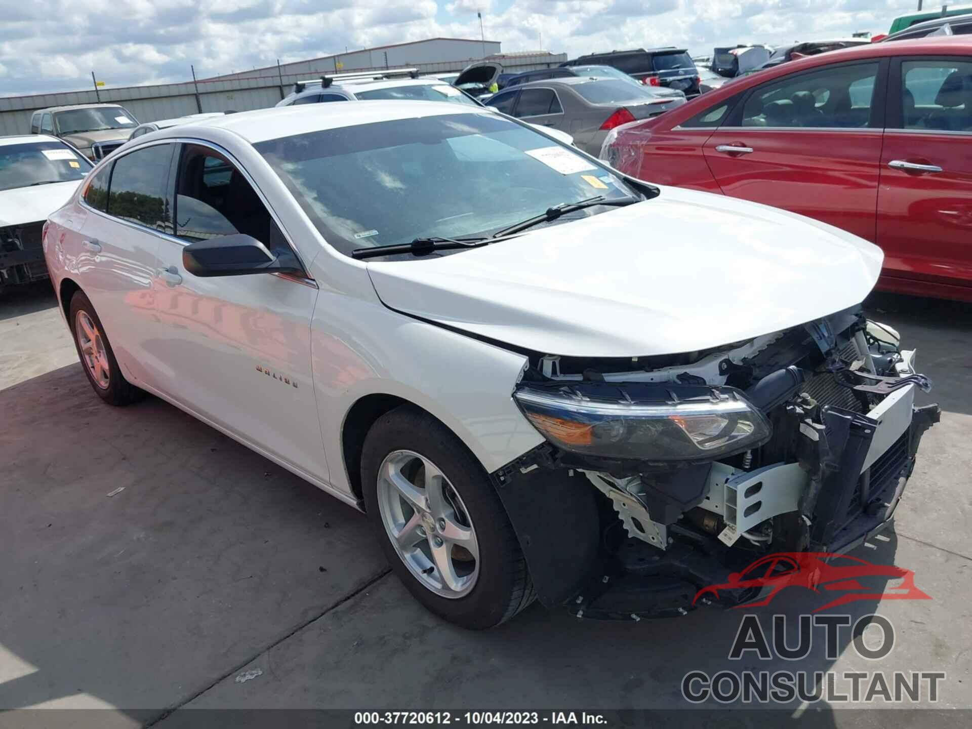 CHEVROLET MALIBU 2018 - 1G1ZB5ST0JF197717