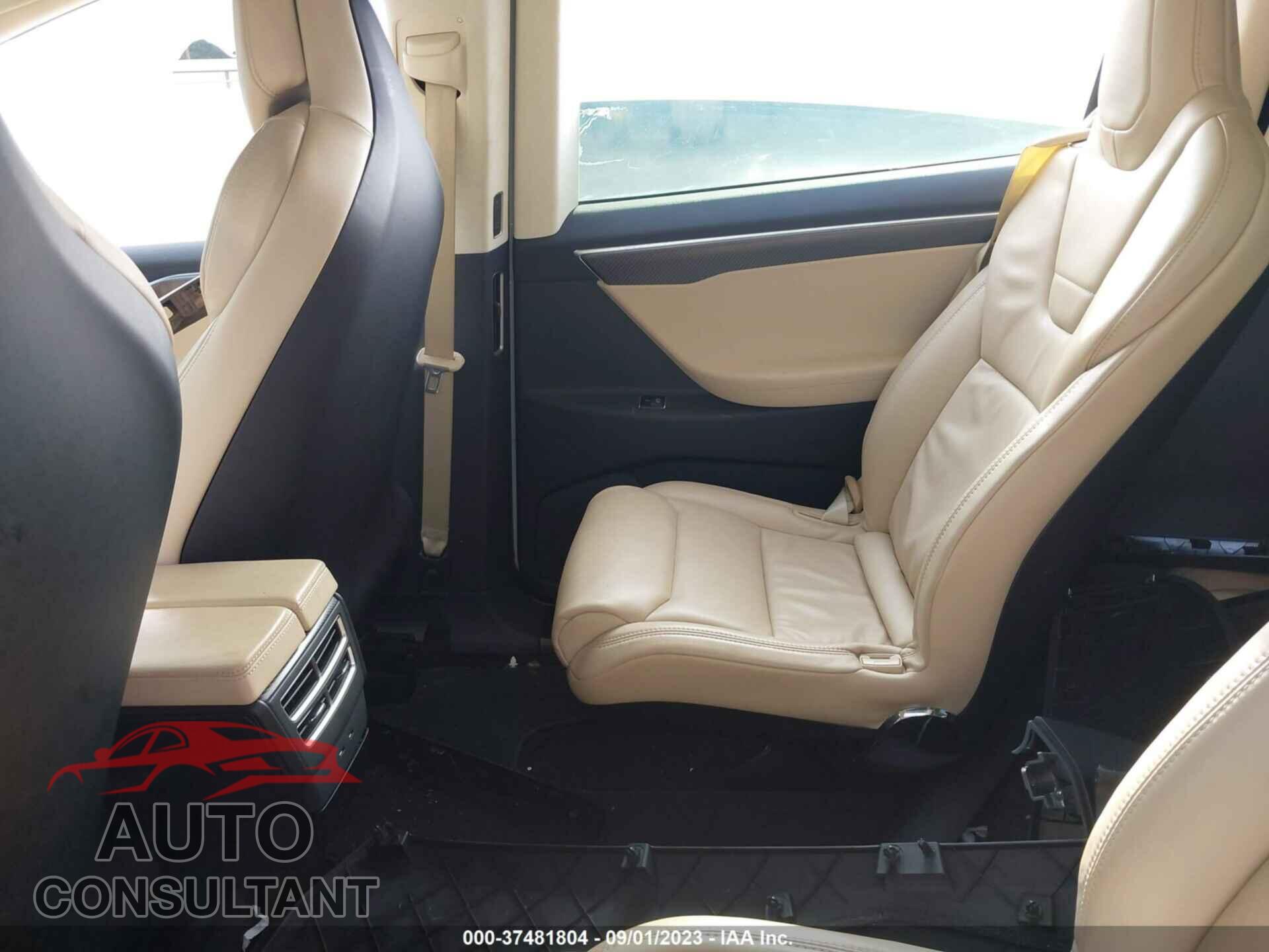 TESLA MODEL X 2017 - 5YJXCBE24HF049694