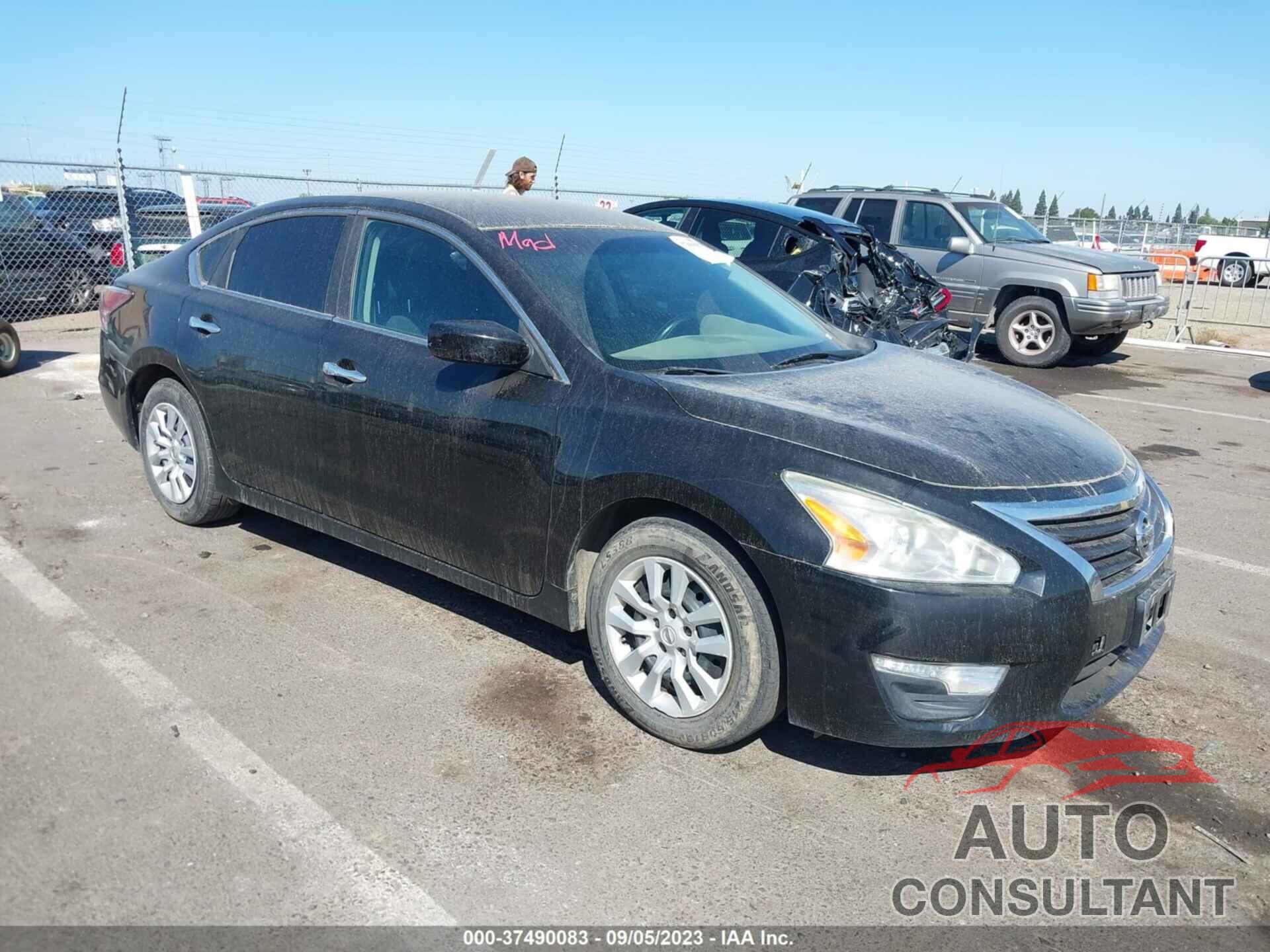NISSAN ALTIMA 2015 - 1N4AL3AP1FN885271