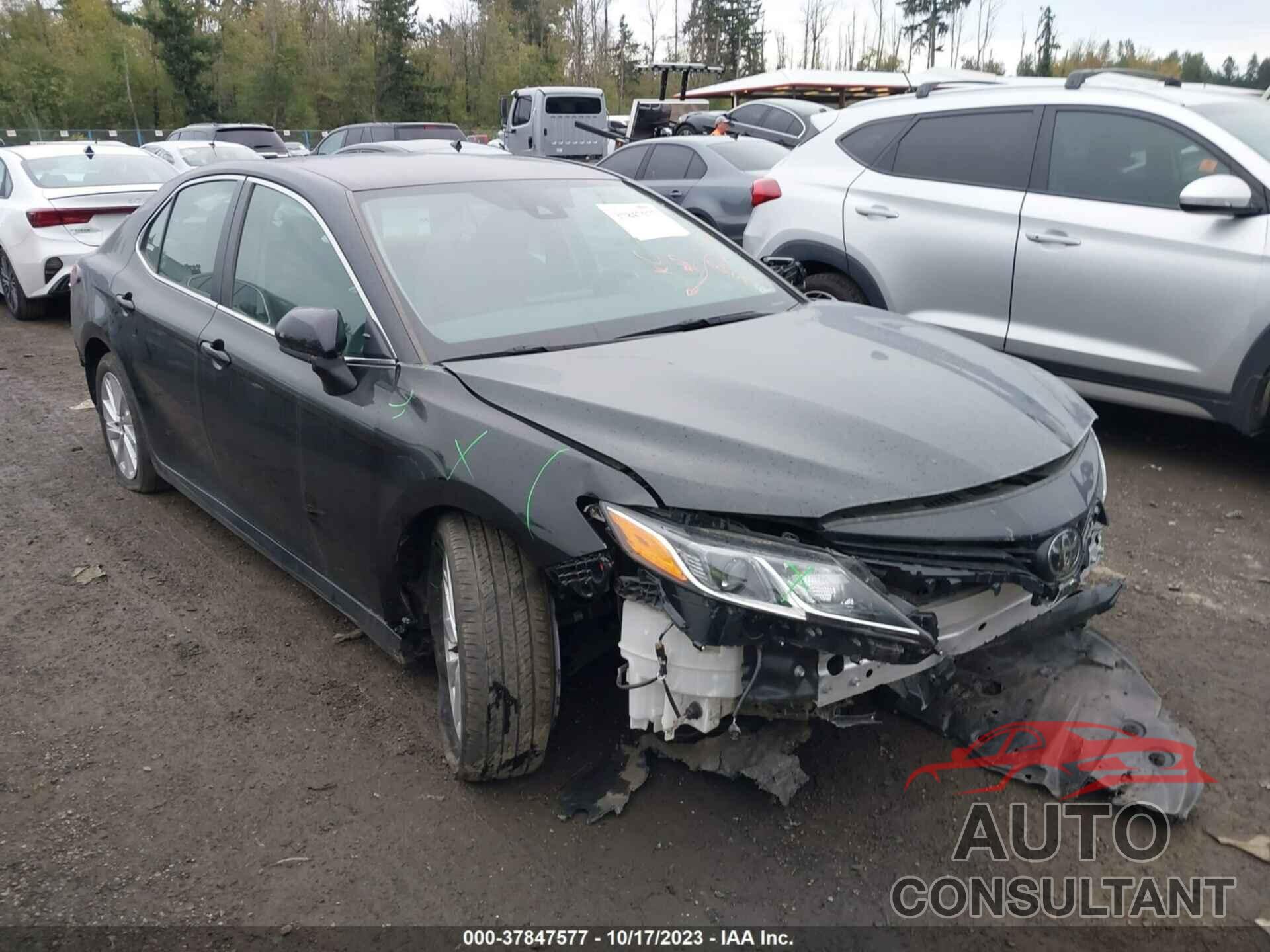 TOYOTA CAMRY 2021 - 4T1C11AKXMU495740