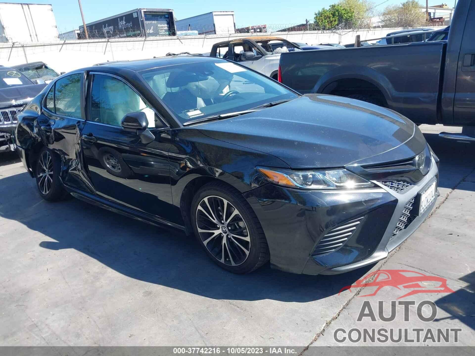 TOYOTA CAMRY 2019 - 4T1B11HK2KU785565
