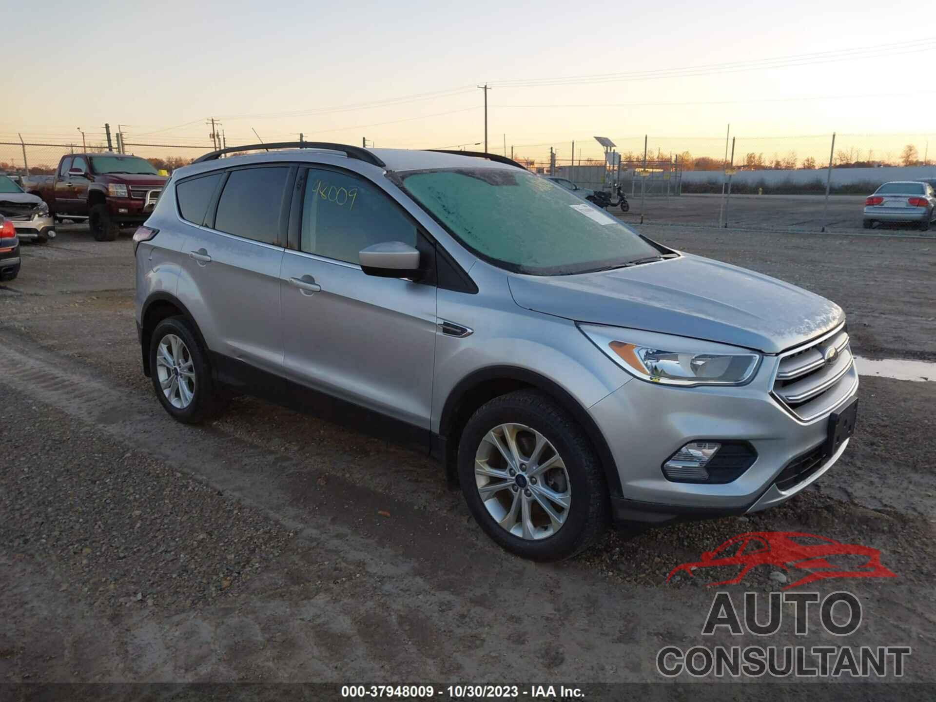 FORD ESCAPE 2018 - 1FMCU9GD4JUB62105