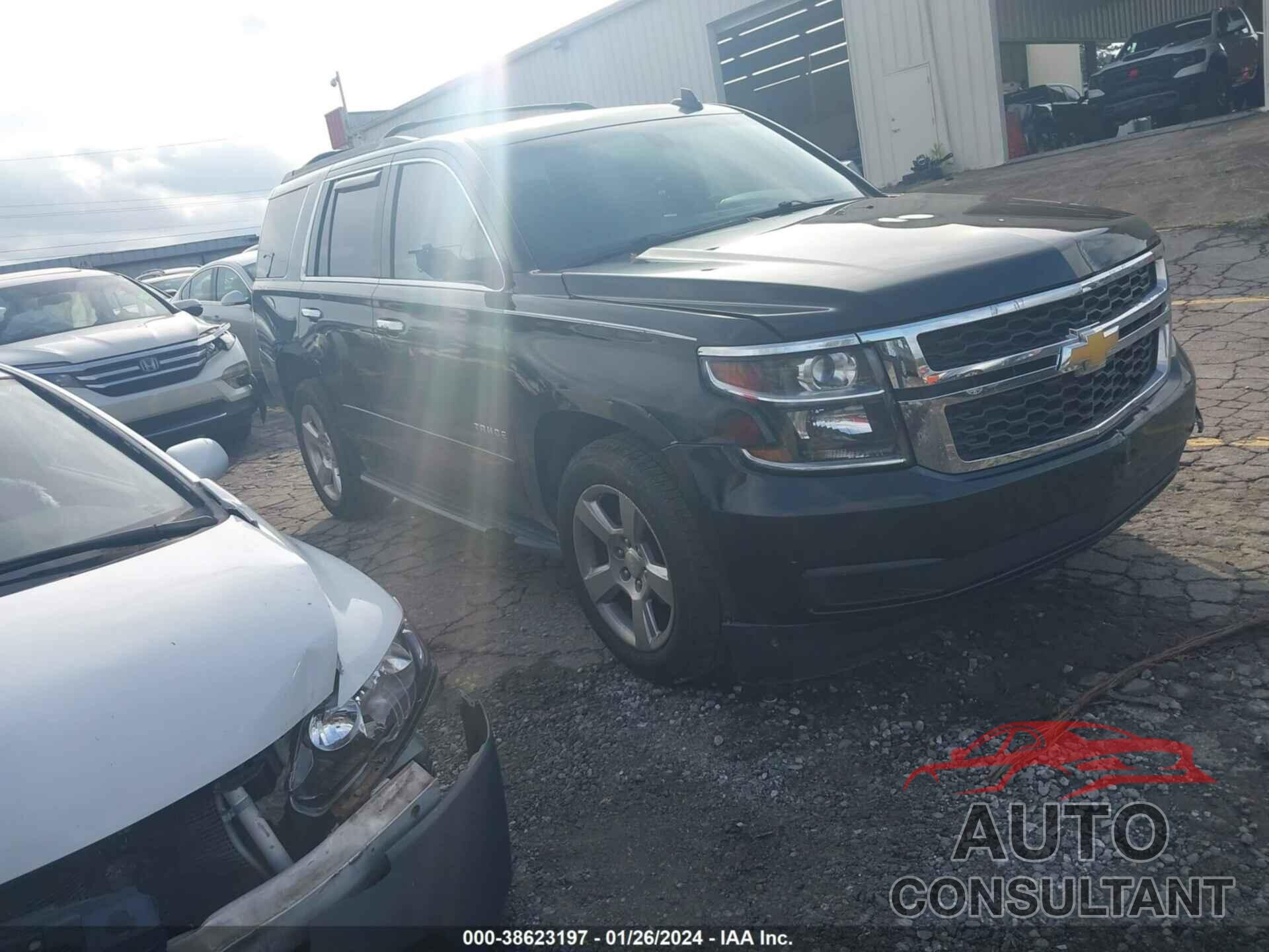 CHEVROLET TAHOE 2017 - 1GNSCAEC2HR157228