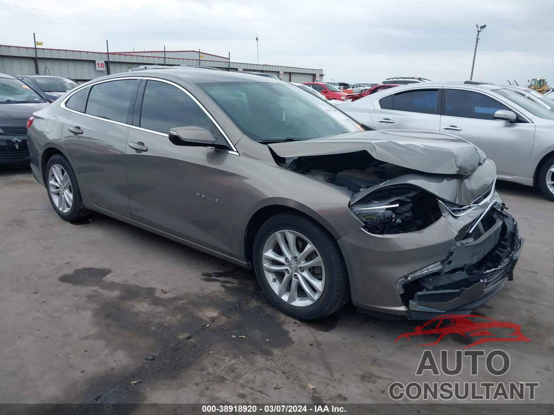 CHEVROLET MALIBU 2017 - 1G1ZE5ST4HF170991