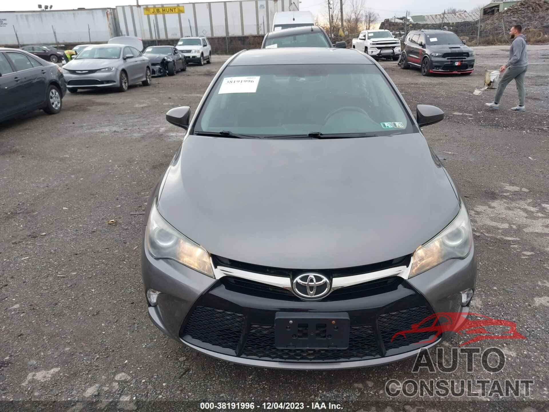 TOYOTA CAMRY 2016 - 4T1BF1FK5GU132448