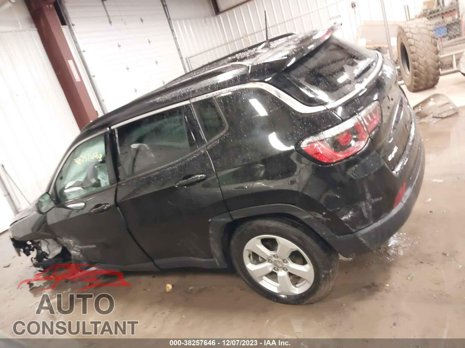 JEEP COMPASS 2019 - 3C4NJDBB9KT696047
