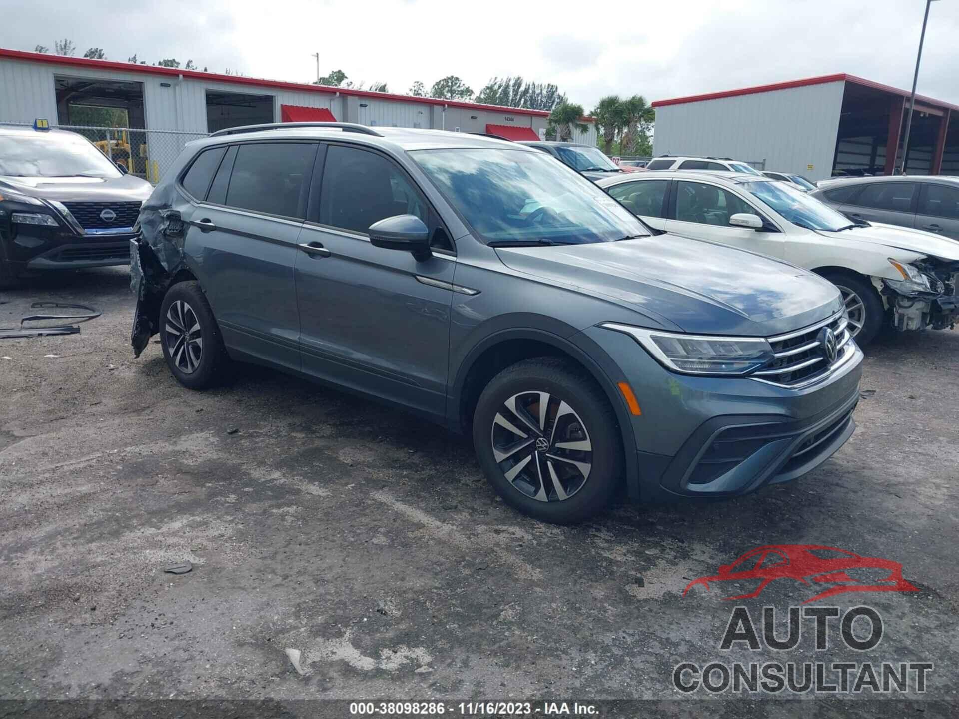 VOLKSWAGEN TIGUAN 2022 - 3VV1B7AX1NM072057