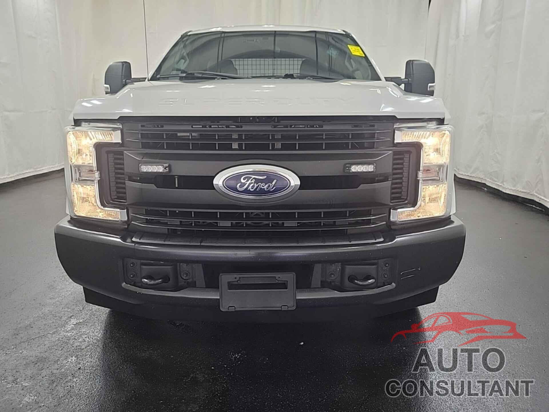 FORD F-250 2019 - 1FT7X2A6XKEE27376