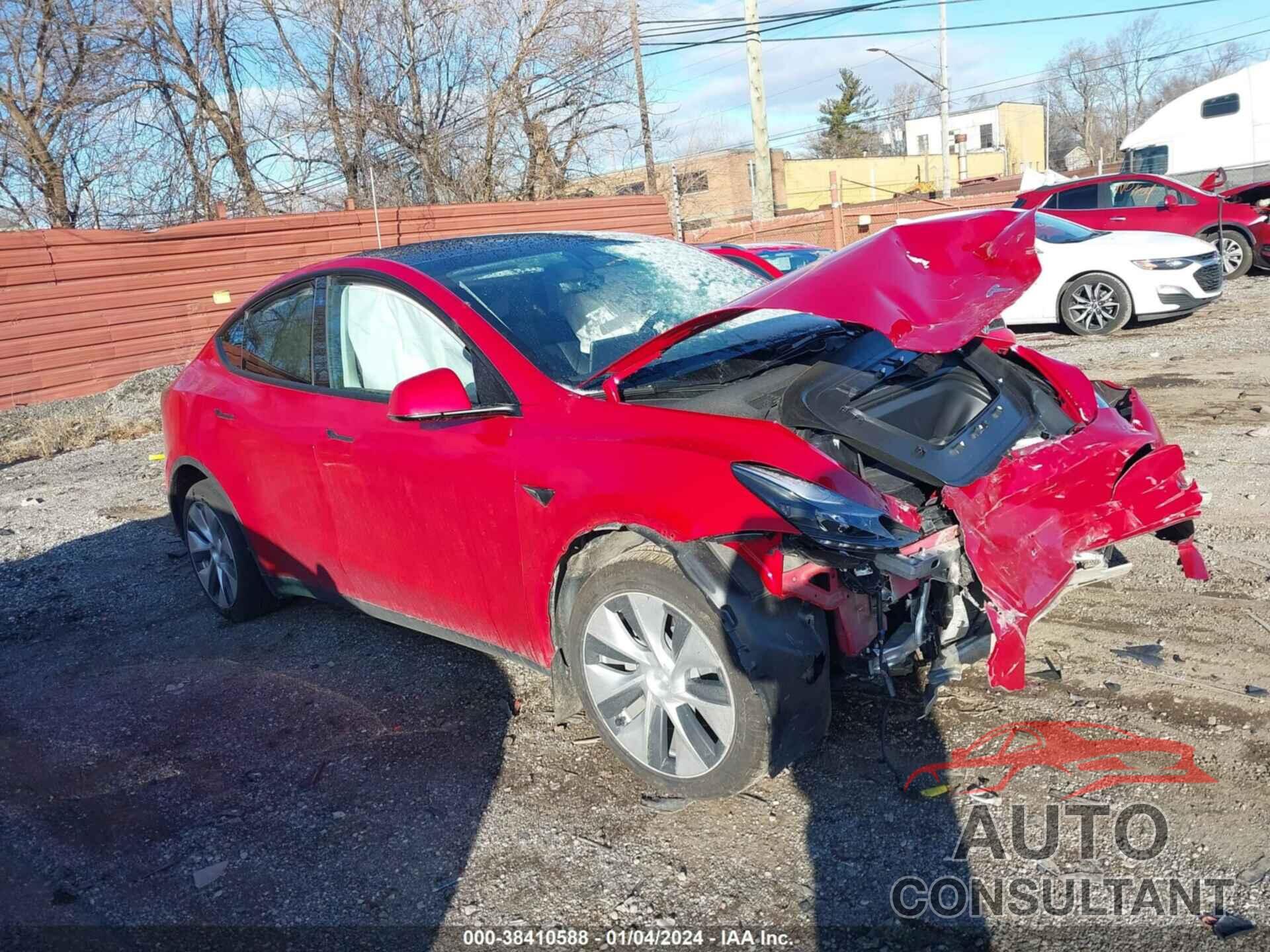 TESLA MODEL Y 2023 - 7SAYGDEE9PF596153