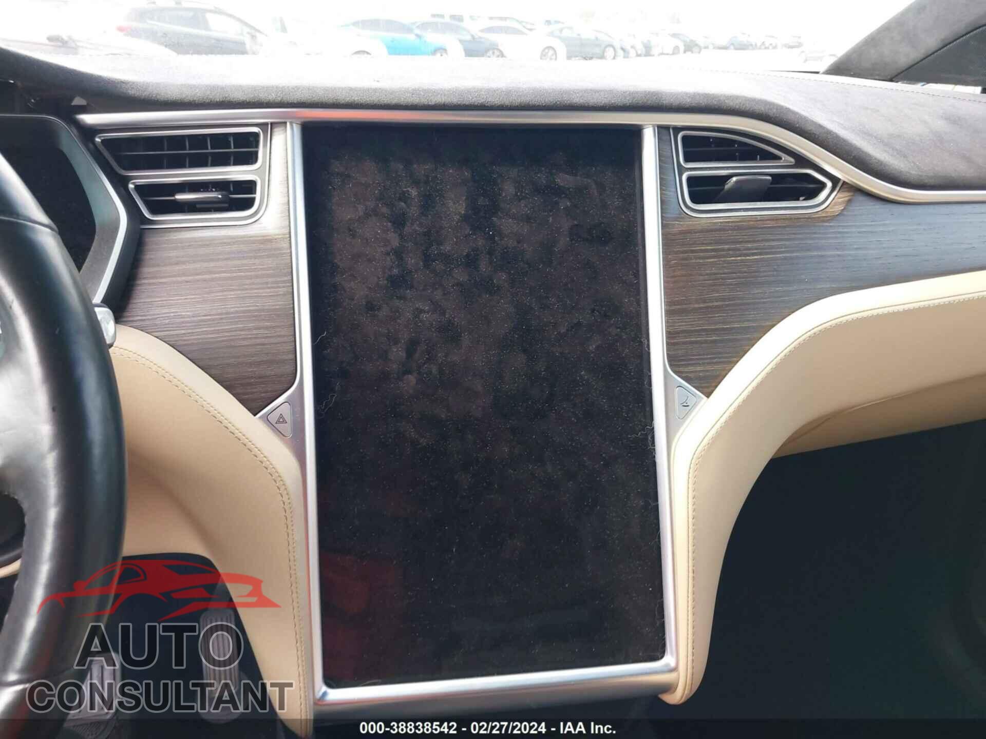 TESLA MODEL X 2016 - 5YJXCBE27GF024237