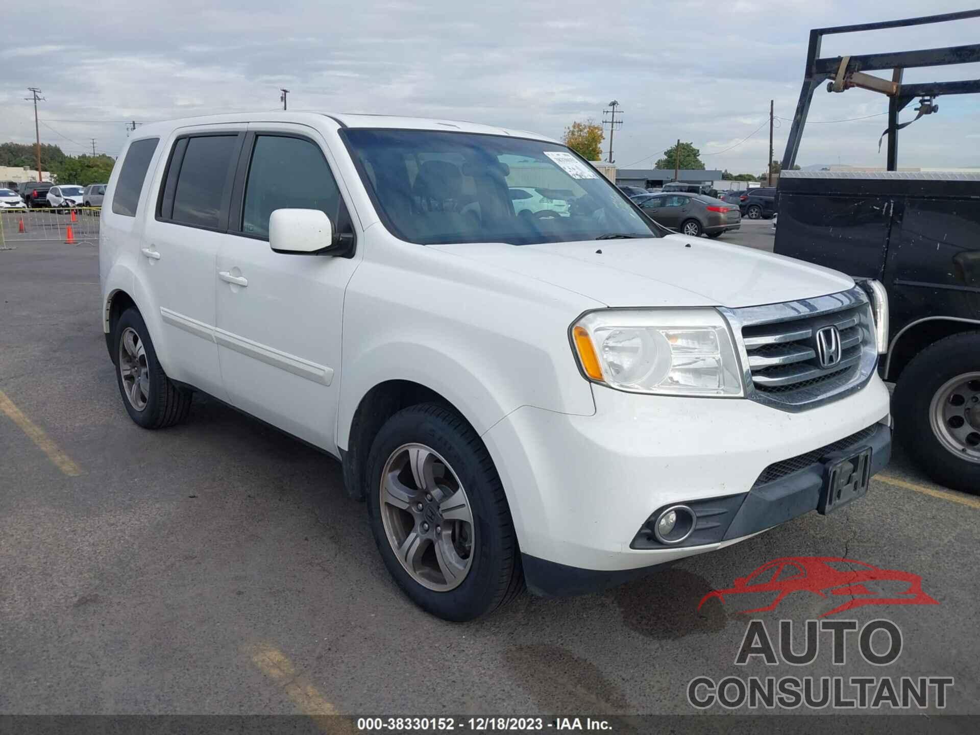 HONDA PILOT 2015 - 5FNYF3H34FB033532
