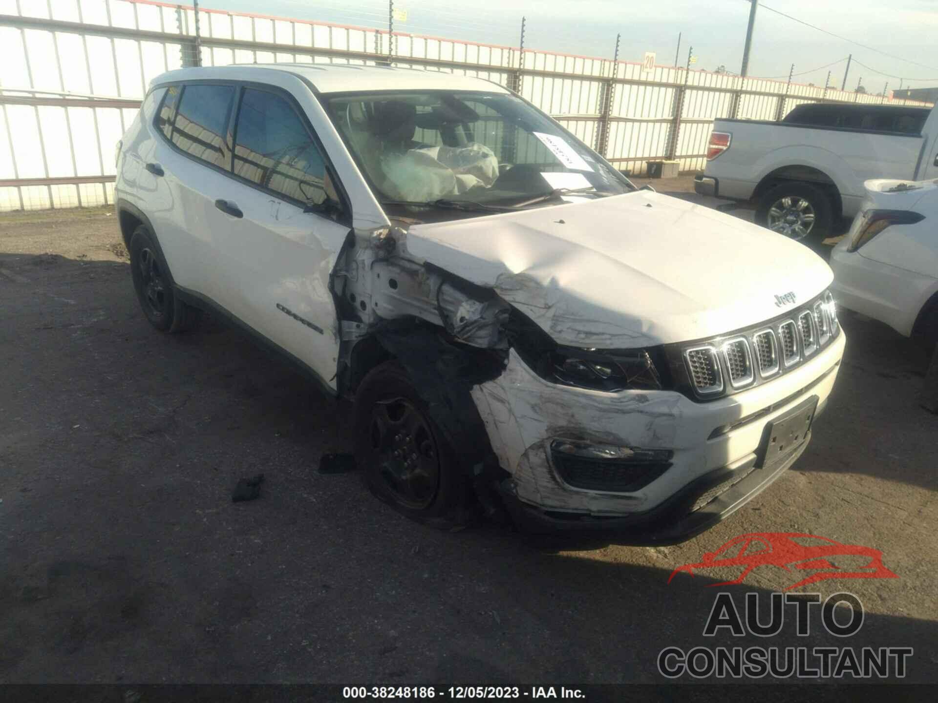 JEEP COMPASS 2018 - 3C4NJCAB4JT123129