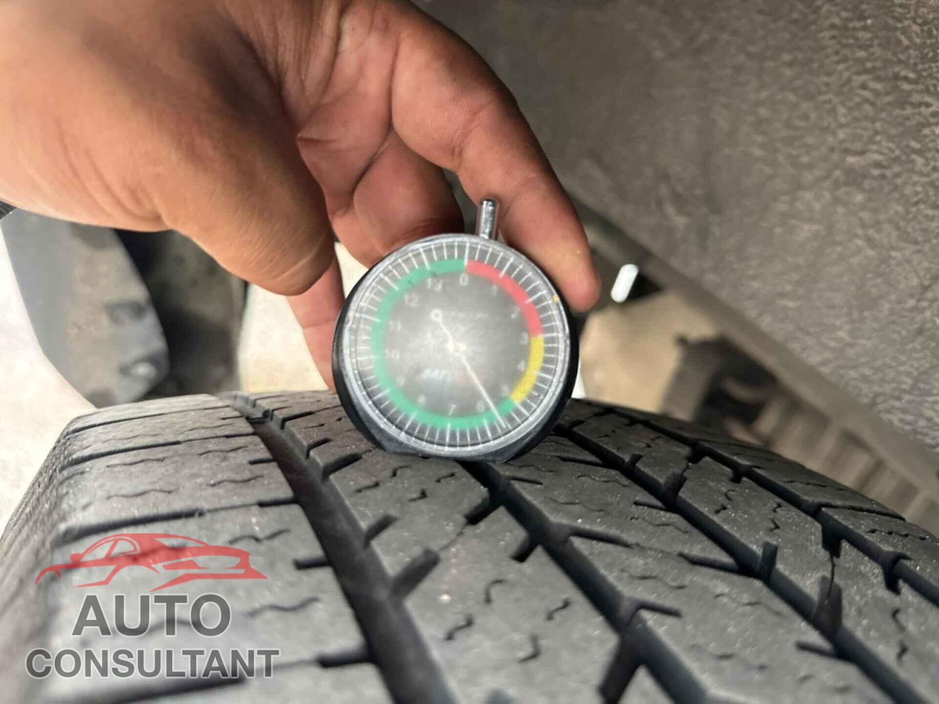 FORD TRANSIT 2018 - 1FTYR2CM3JKA19098