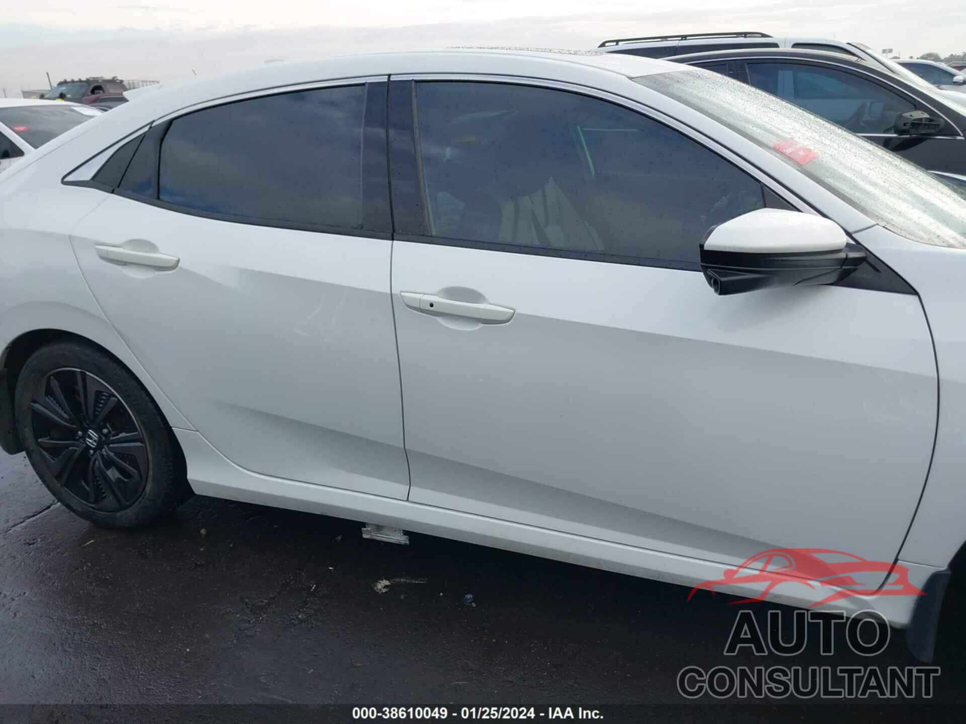 HONDA CIVIC 2018 - SHHFK7H58JU227225