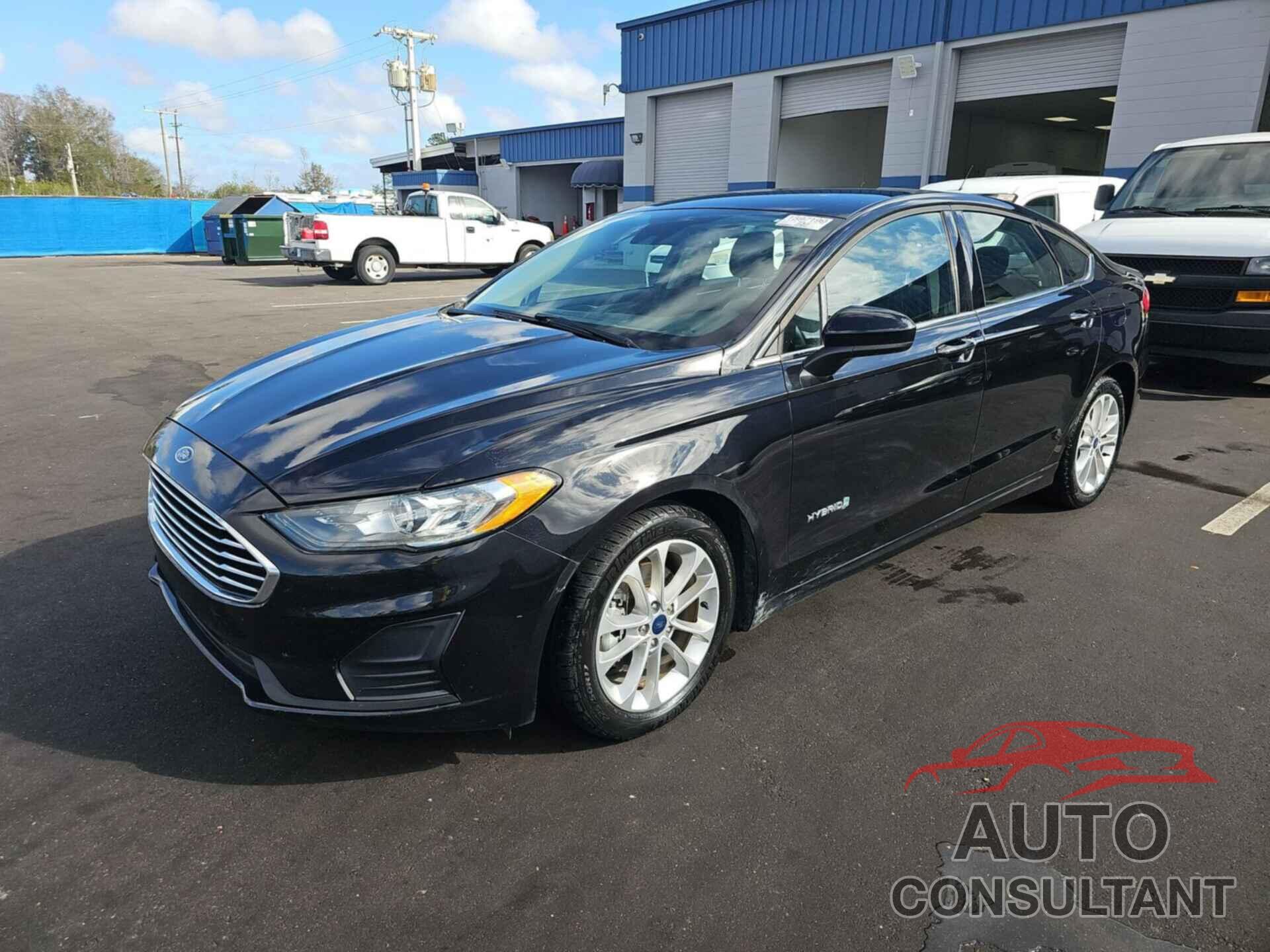 FORD FUSION HYBRID 2019 - 3FA6P0LU2KR255648