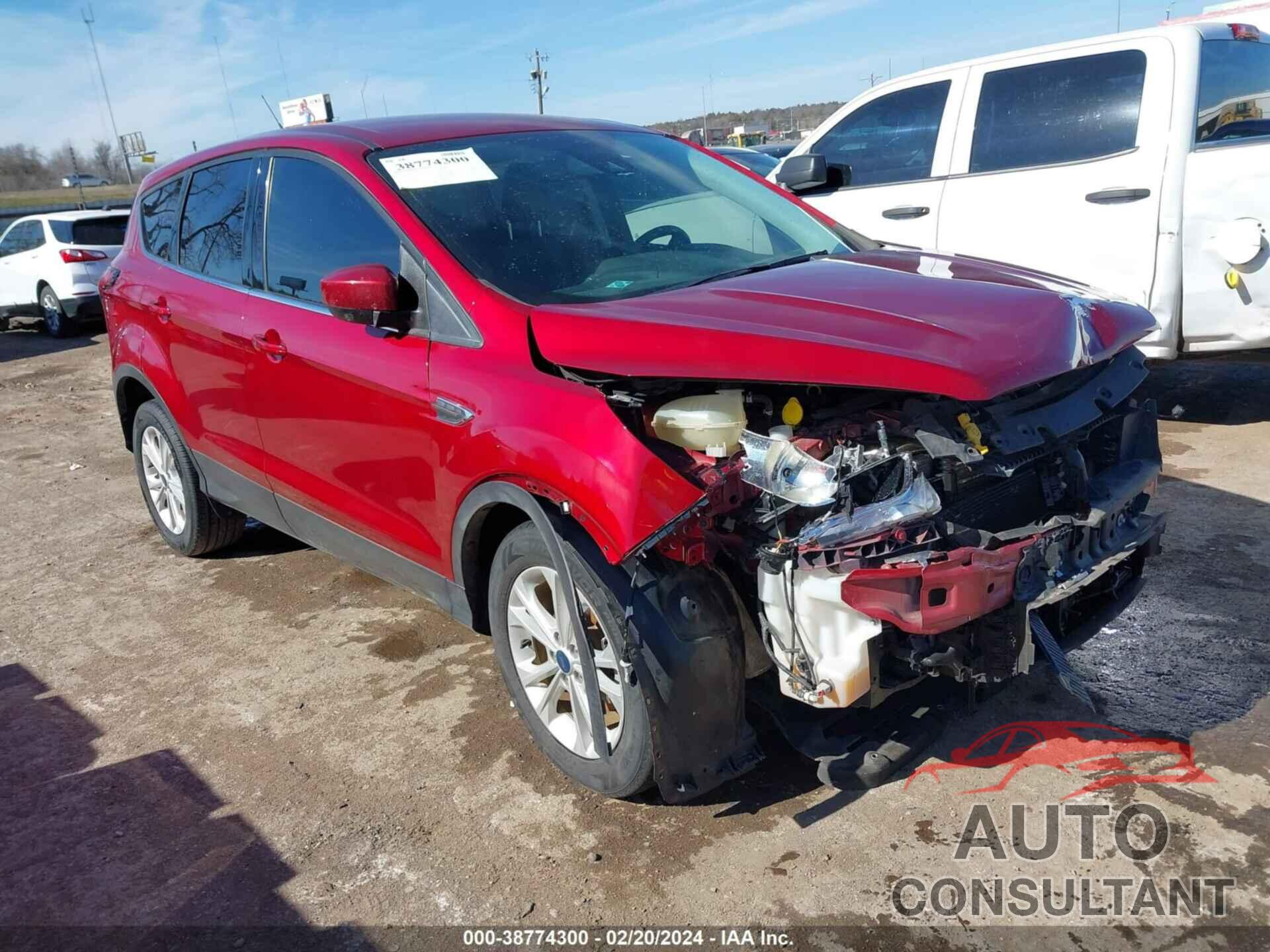 FORD ESCAPE 2019 - 1FMCU0GD3KUA34628