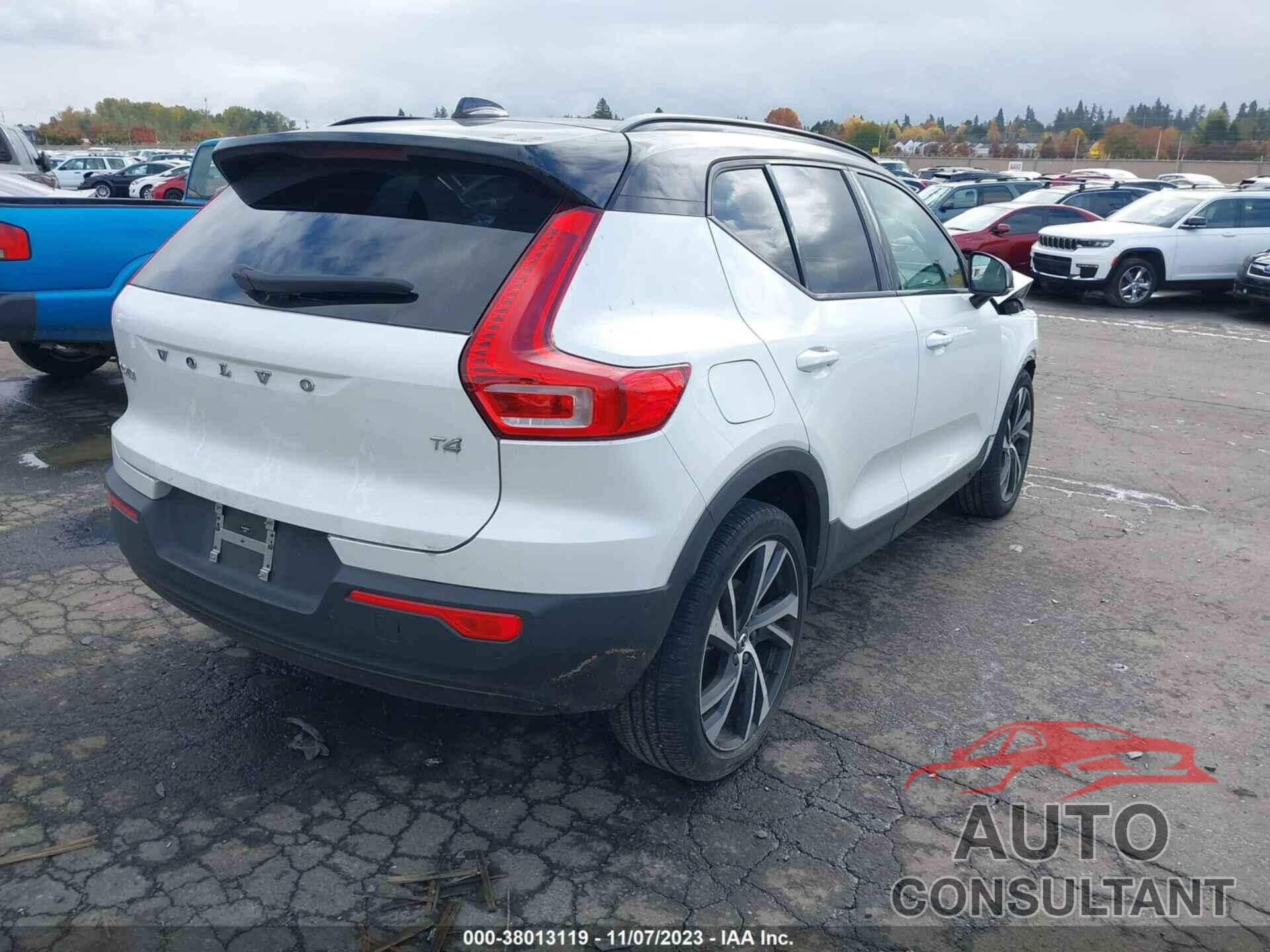 VOLVO XC40 2021 - YV4AC2HM4M2481151