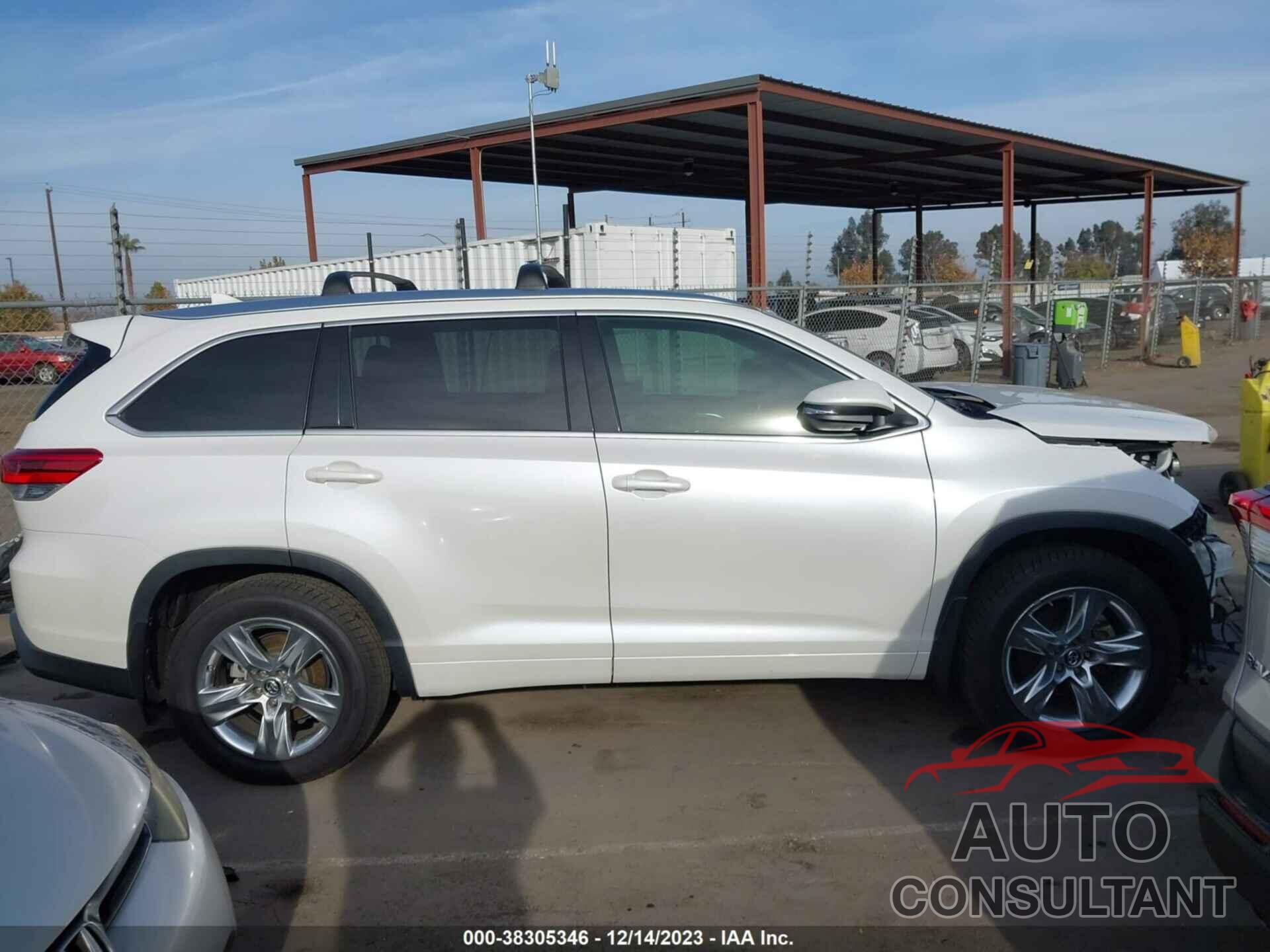 TOYOTA HIGHLANDER 2018 - 5TDDZRFH8JS805641