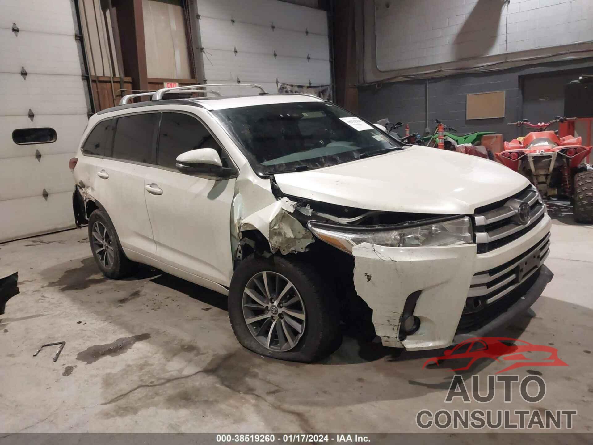 TOYOTA HIGHLANDER 2017 - 5TDJZRFH7HS513427