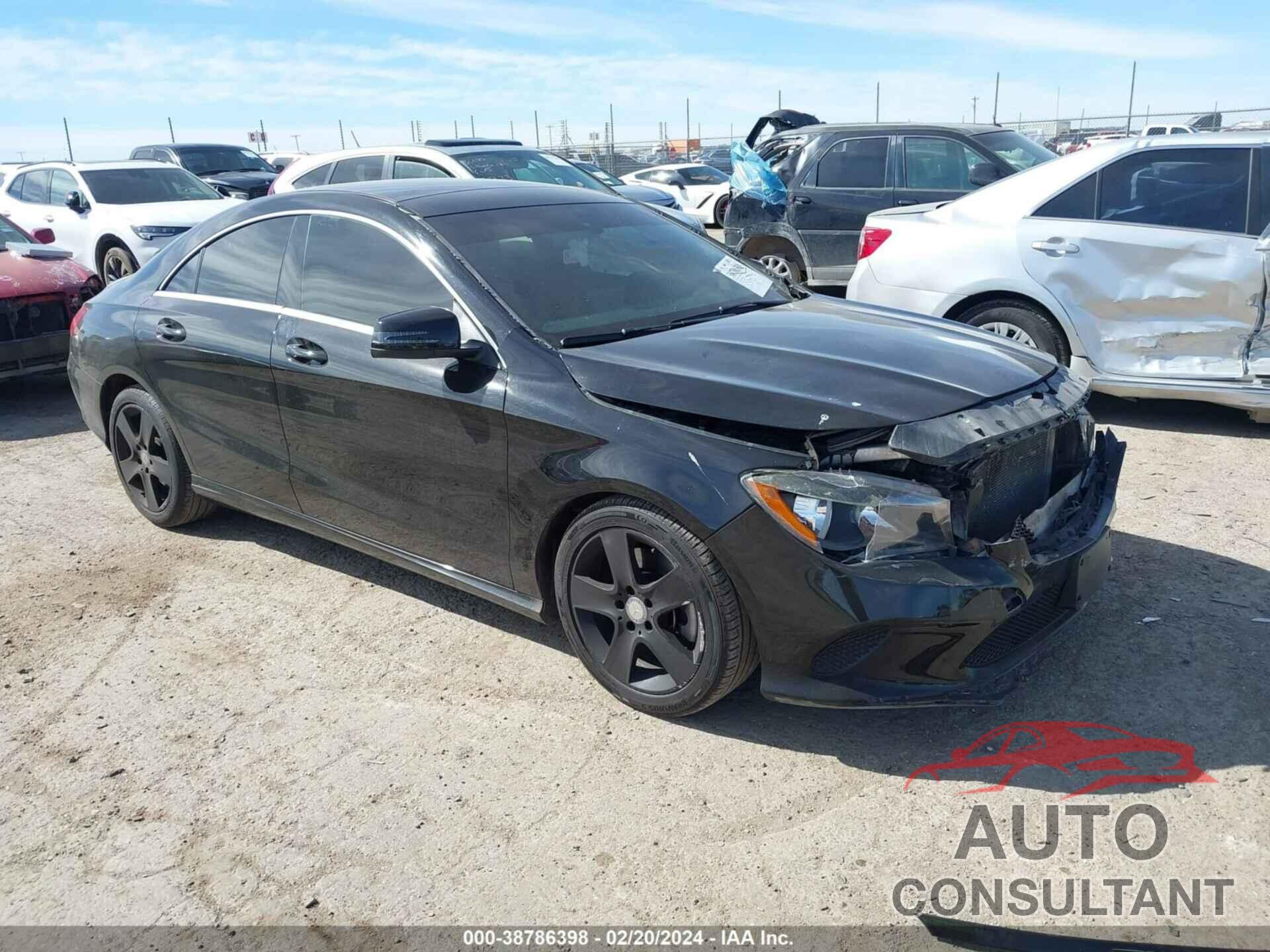 MERCEDES-BENZ CLA 250 2017 - WDDSJ4EB5HN449640