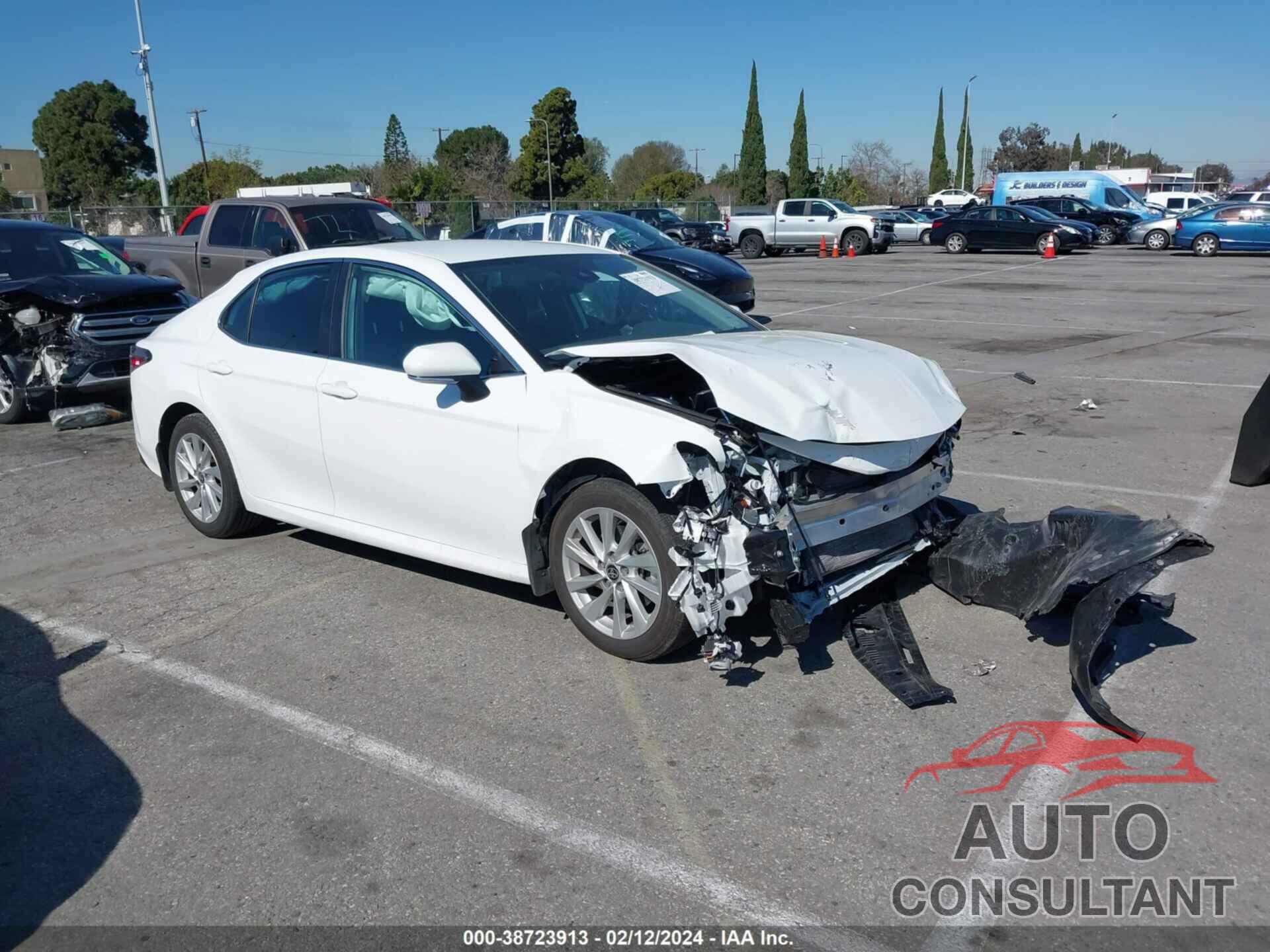 TOYOTA CAMRY 2023 - 4T1R11AK0PU158251