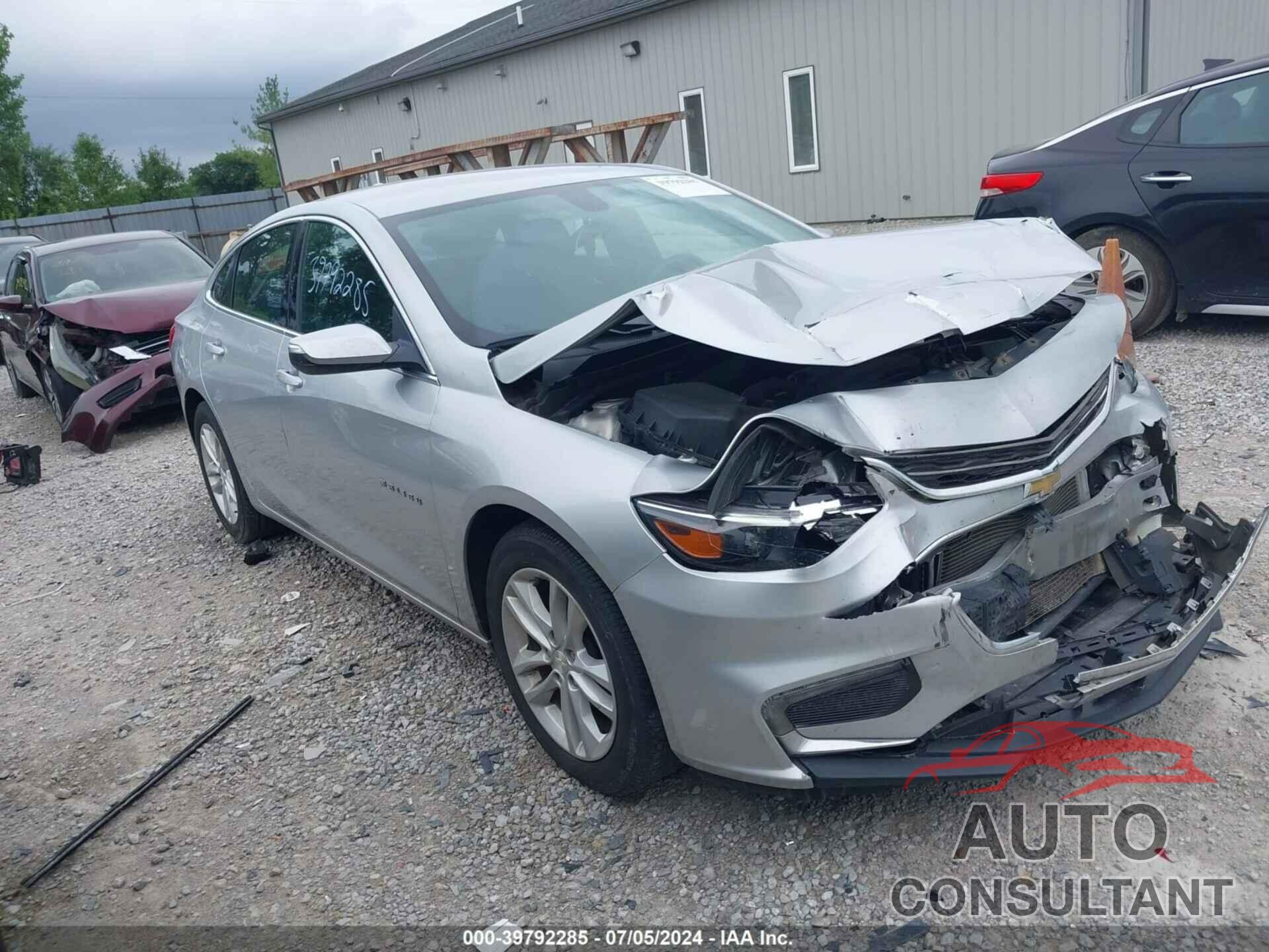 CHEVROLET MALIBU 2017 - 1G1ZE5ST9HF152406