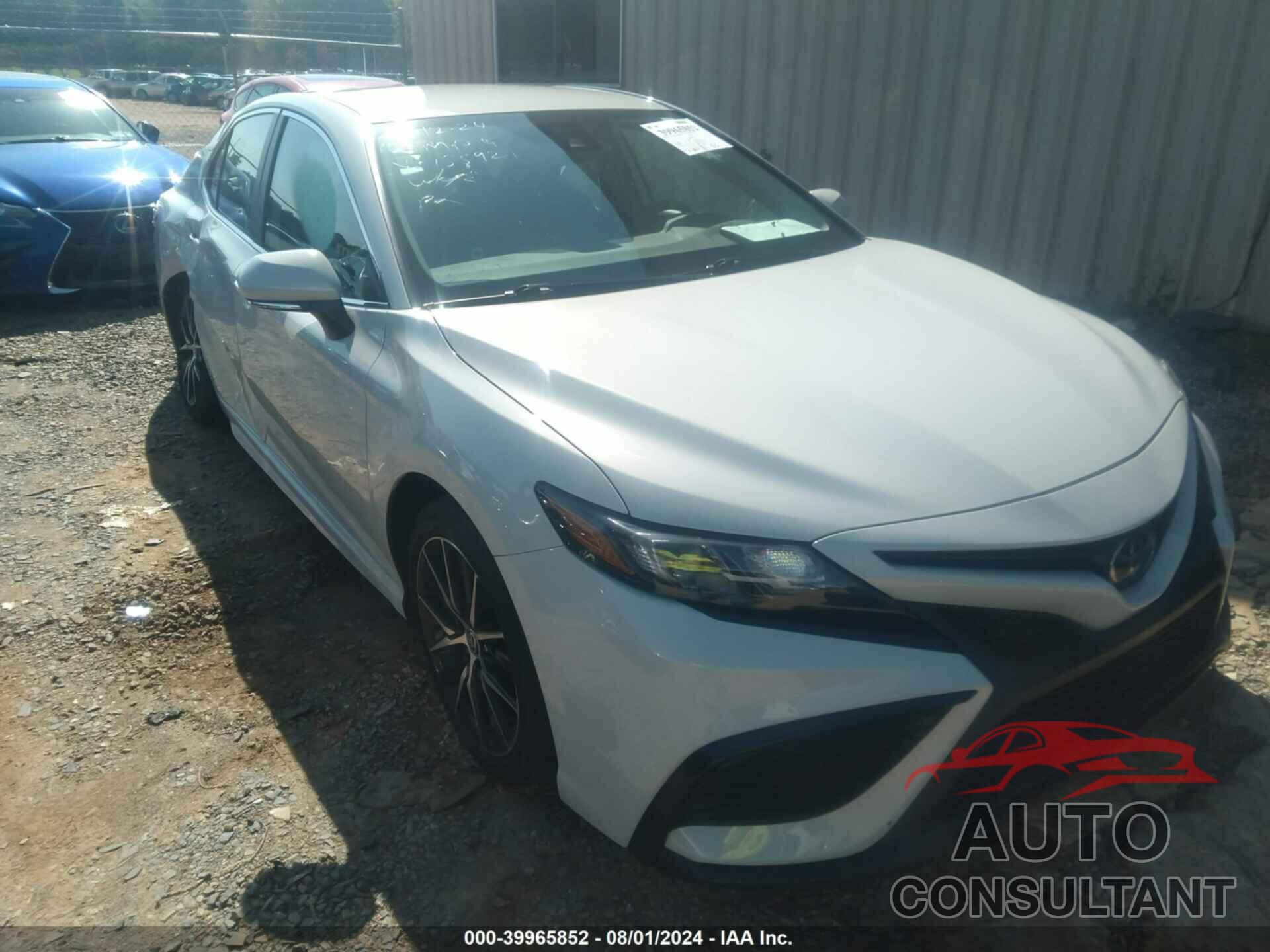 TOYOTA CAMRY 2023 - 4T1G11AK5PU155921