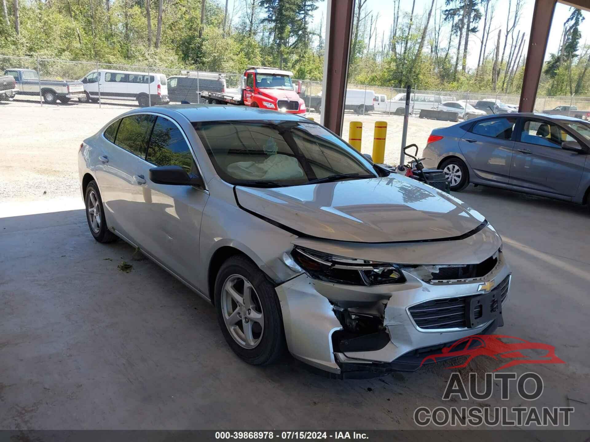 CHEVROLET MALIBU 2018 - 1G1ZB5ST8JF203375