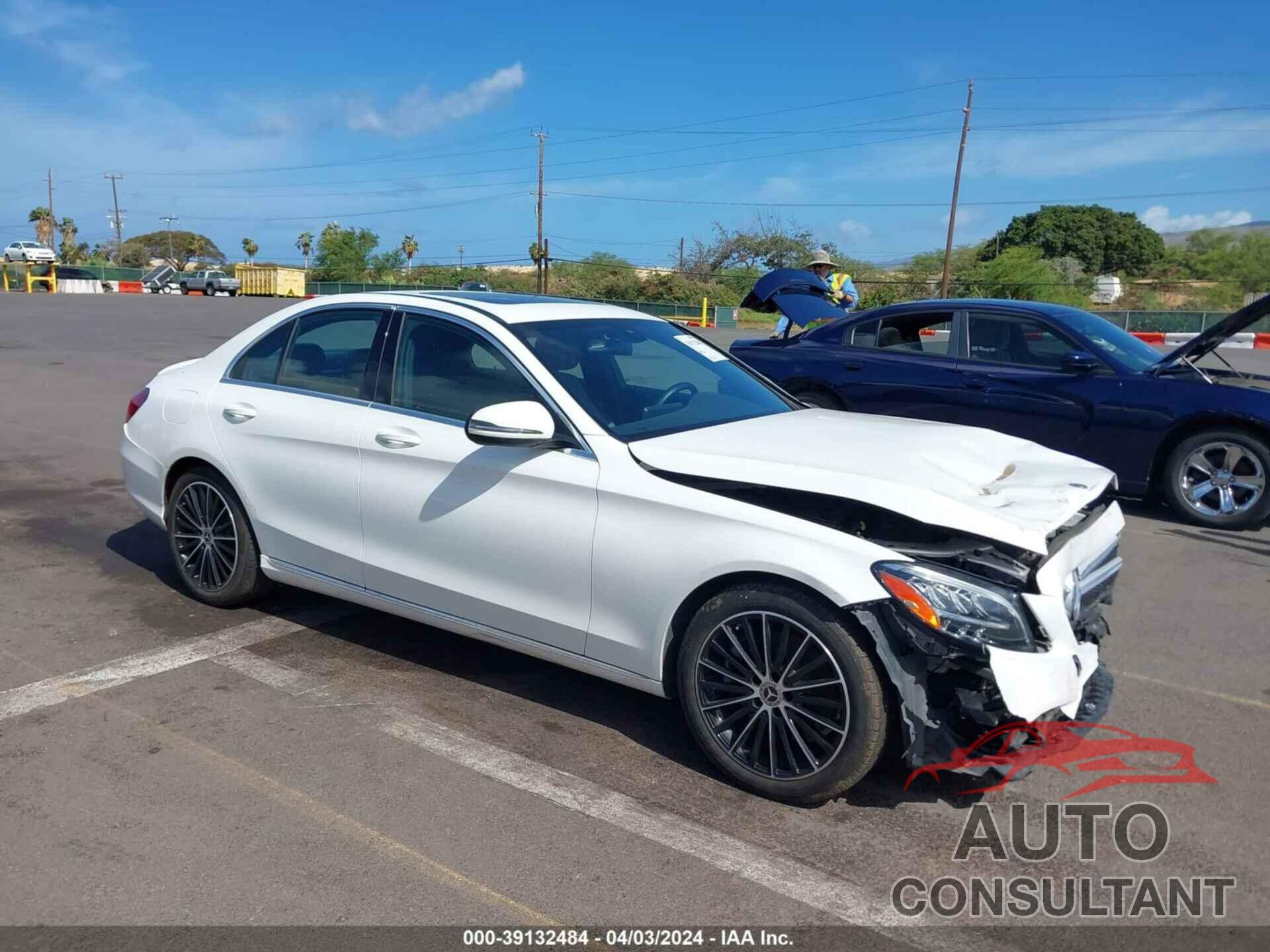 MERCEDES-BENZ C 300 2019 - 55SWF8DB3KU297562