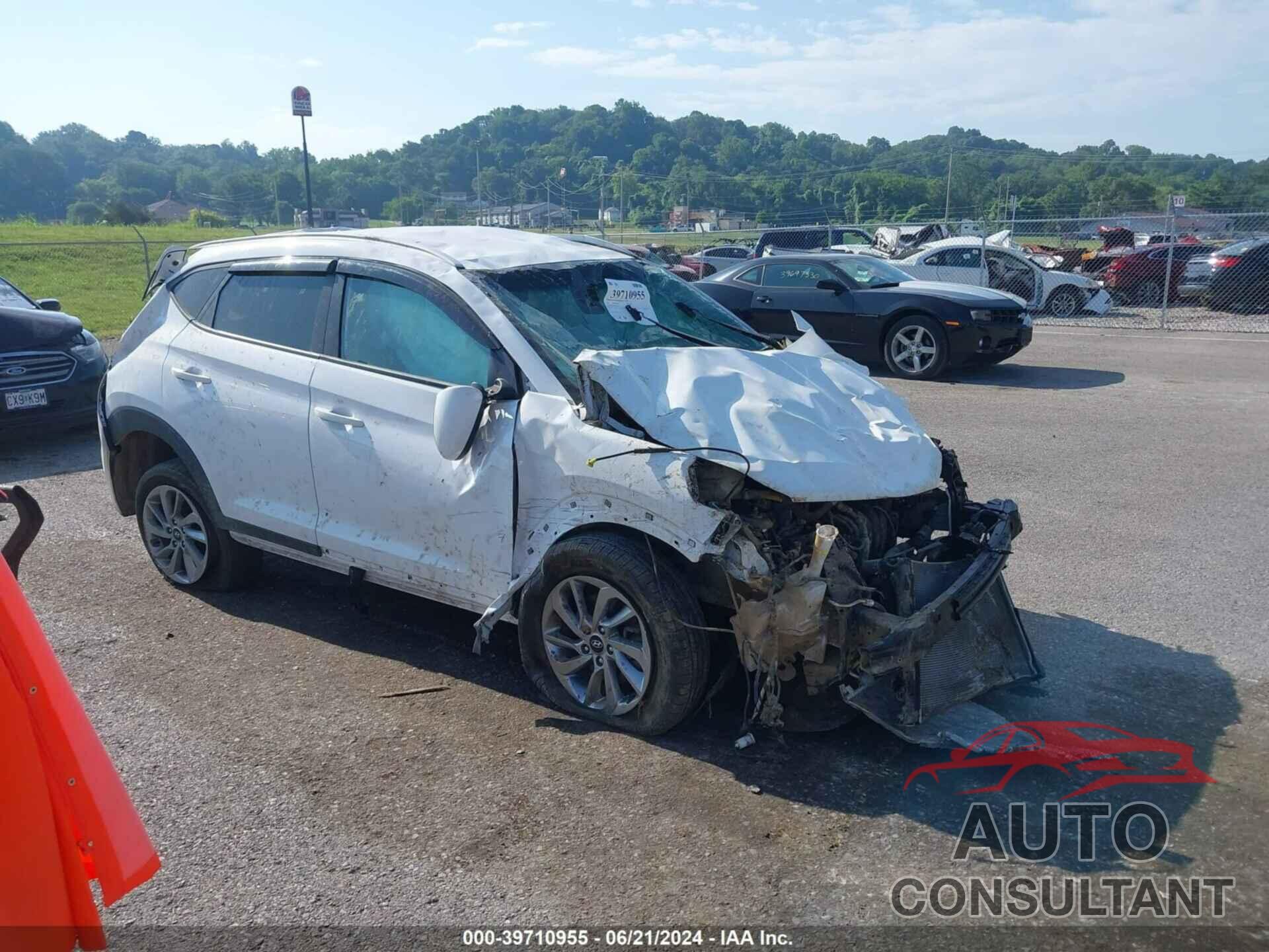 HYUNDAI TUCSON 2018 - KM8J3CA49JU666309