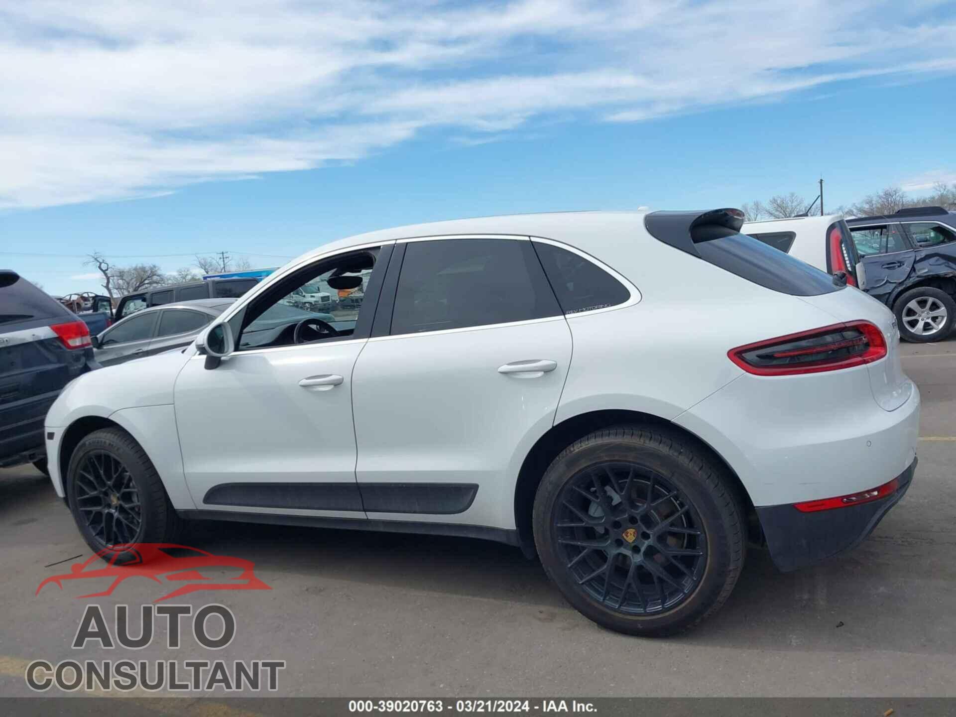 PORSCHE MACAN 2016 - WP1AB2A59GLB45971