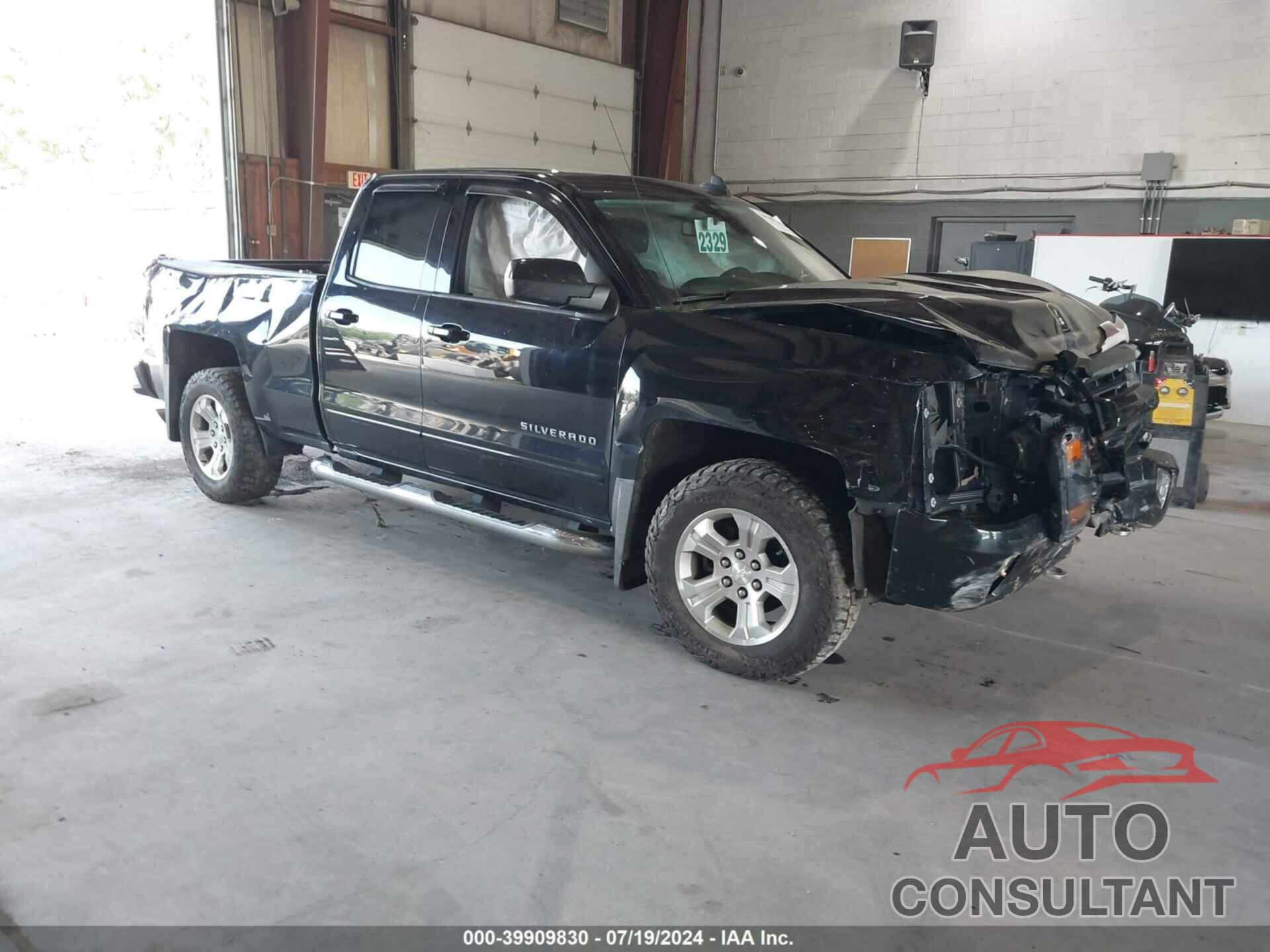 CHEVROLET SILVERADO 1500 2017 - 1GCVKREC9HZ150154