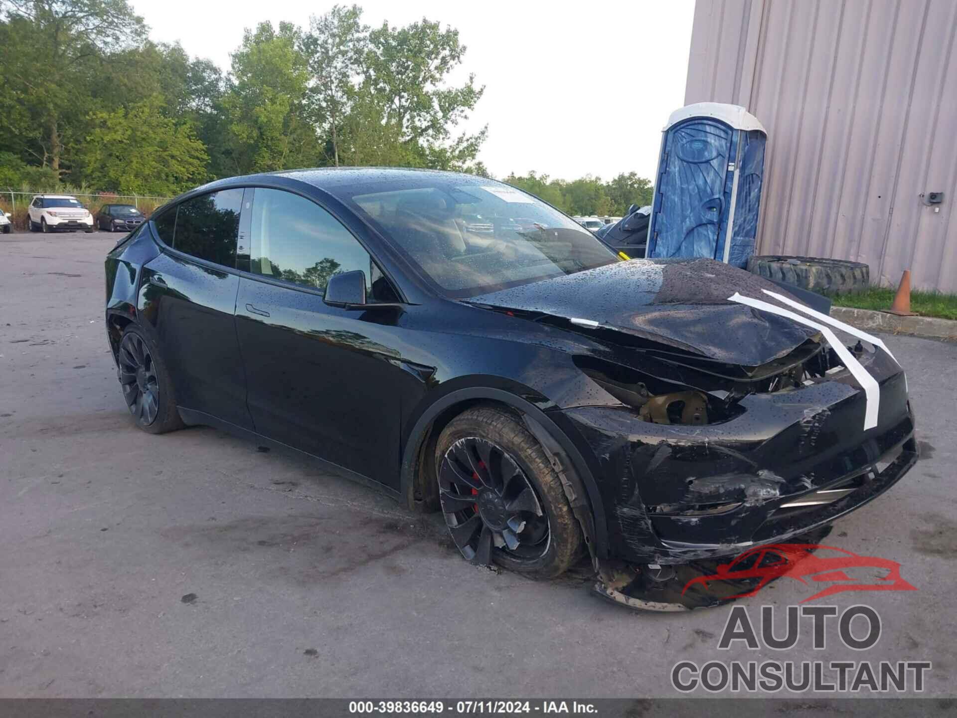 TESLA MODEL Y 2021 - 5YJYGDEF9MF245129