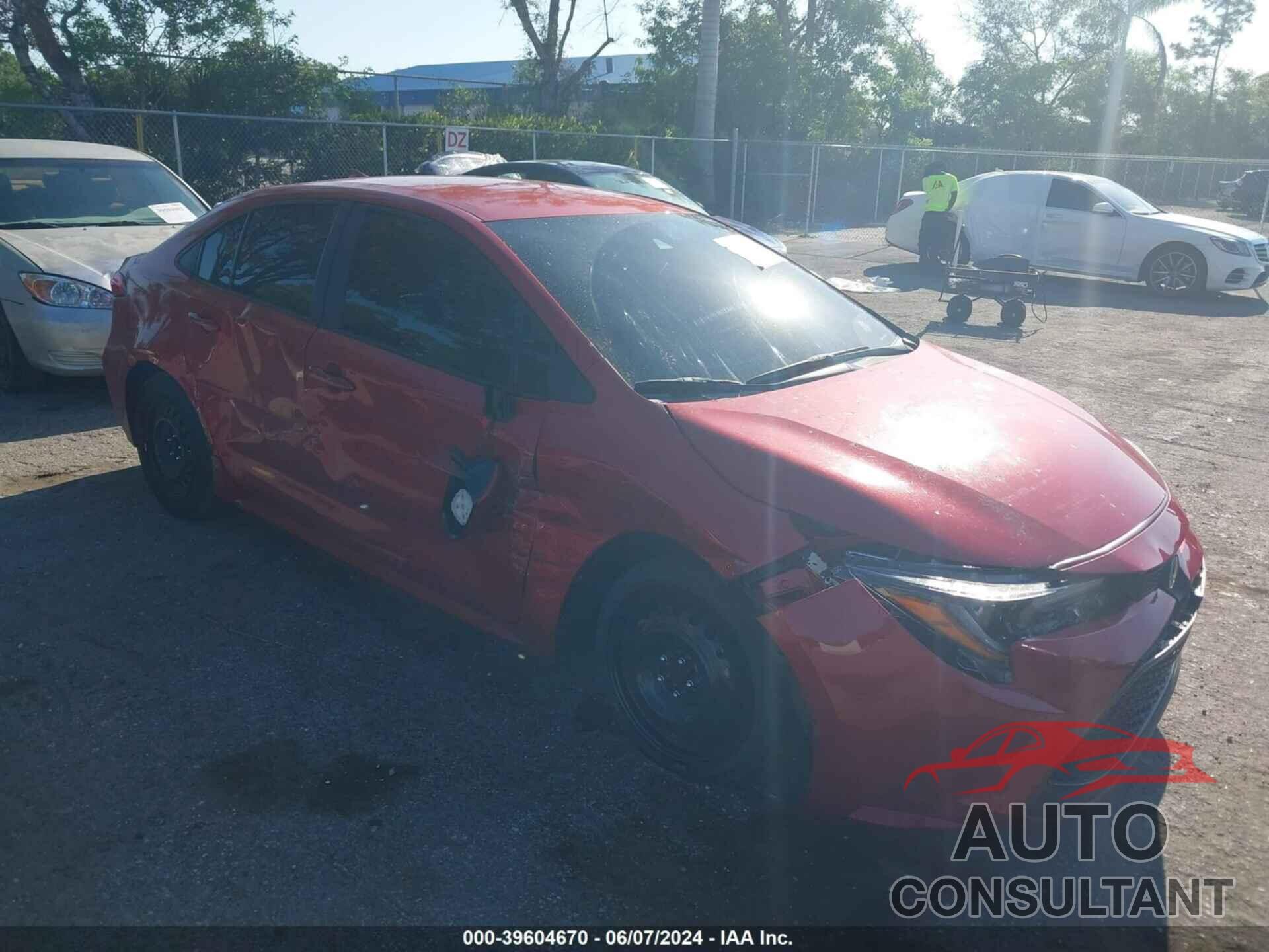 TOYOTA COROLLA 2021 - JTDEPMAE3MJ145696