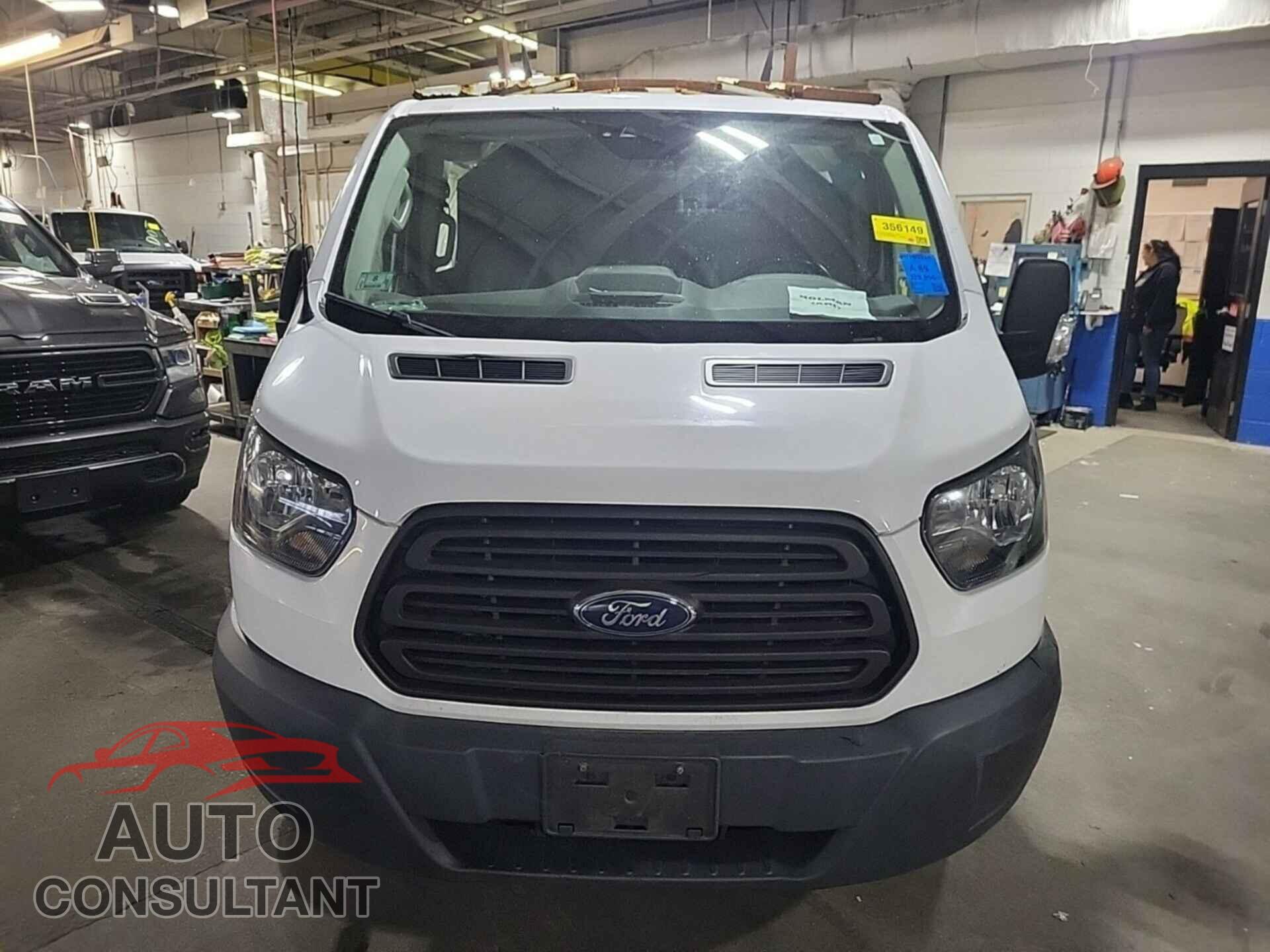 FORD TRANSIT 2017 - 1FTYR1YM6HKA32005