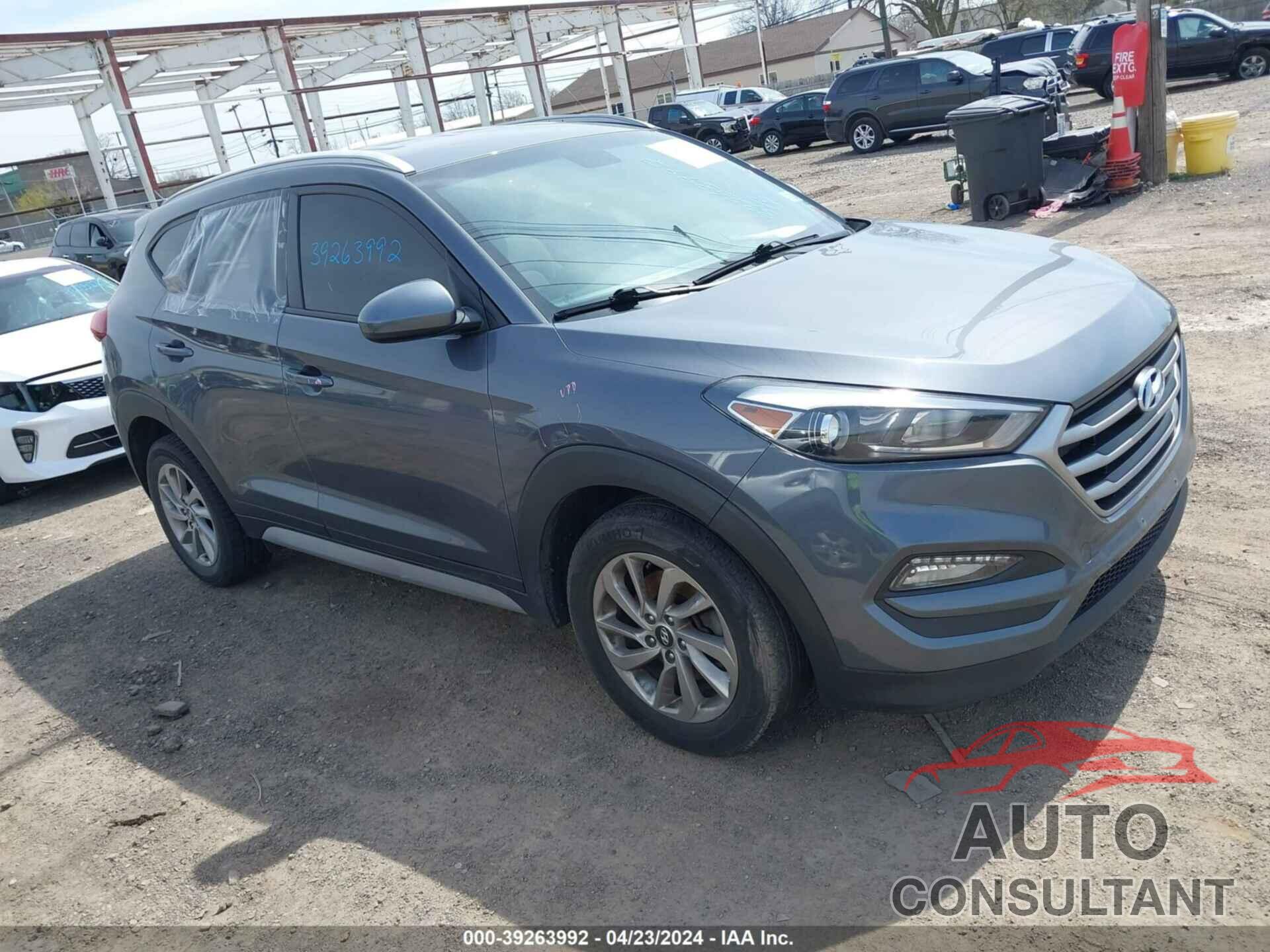 HYUNDAI TUCSON 2018 - KM8J3CA48JU731585