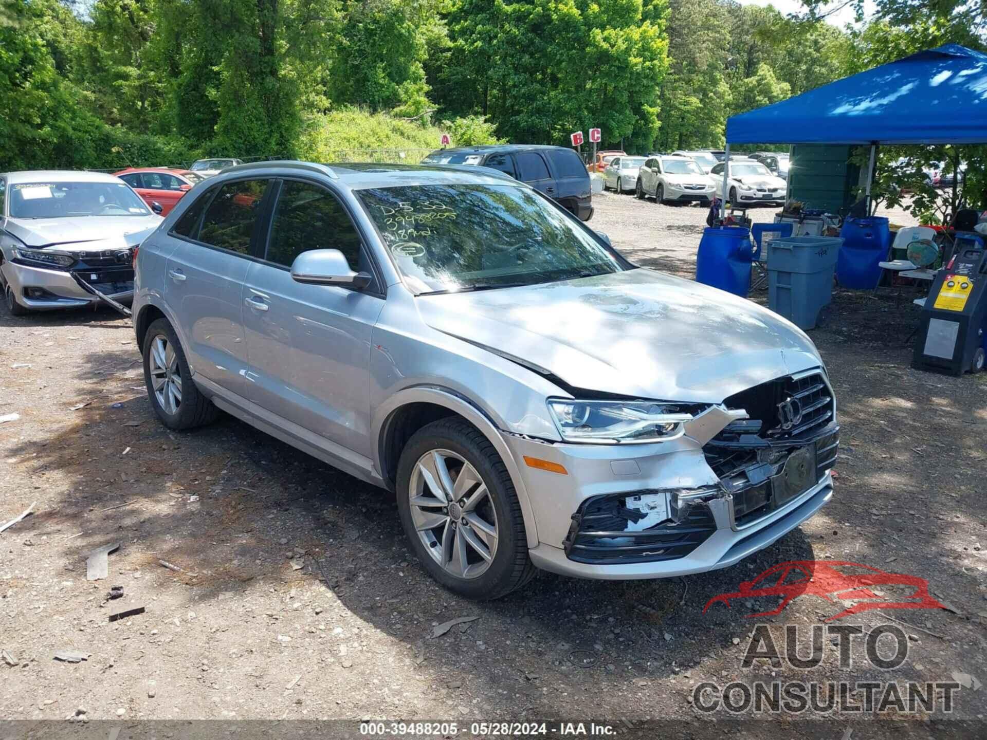 AUDI Q3 2018 - WA1ECCFS1JR035404